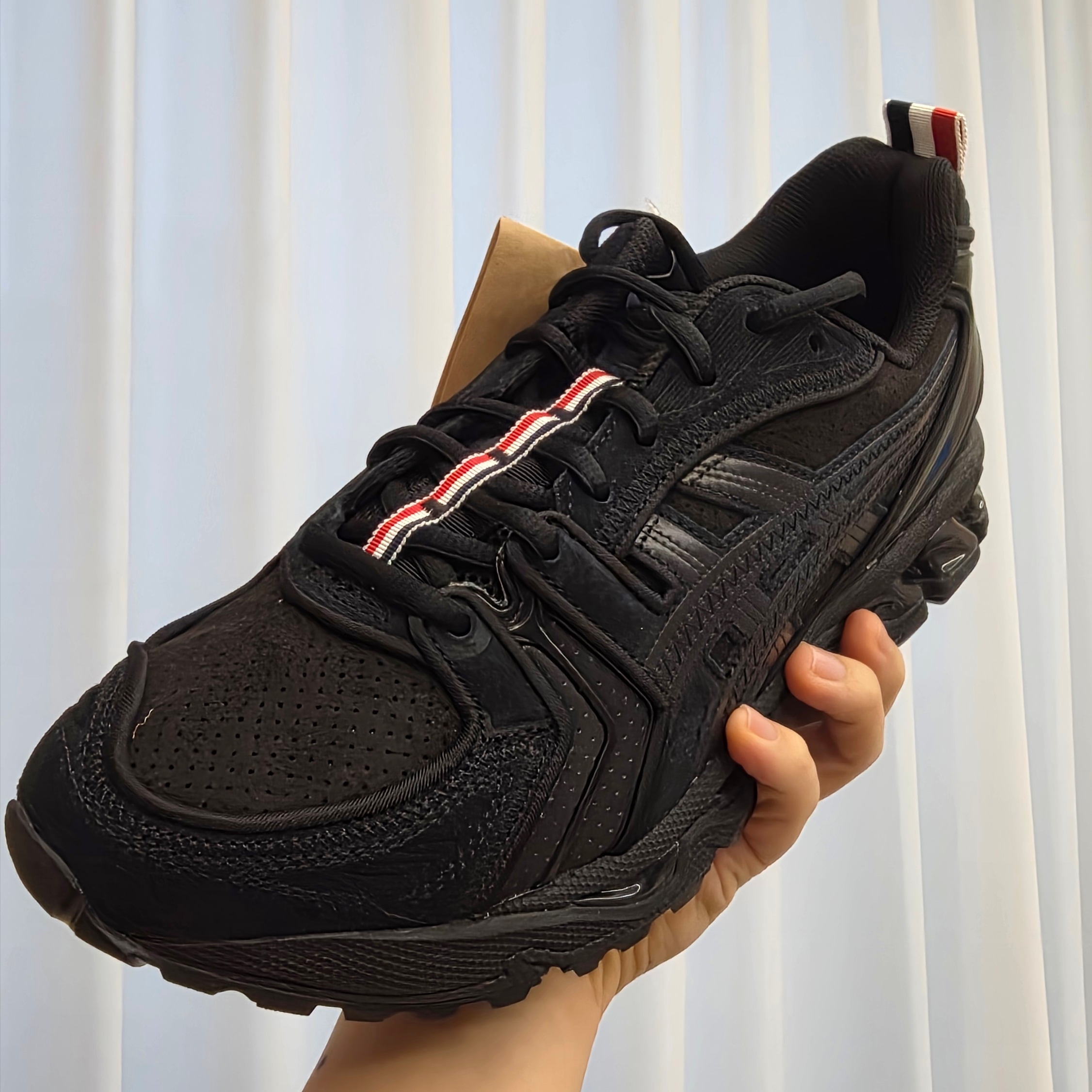 Asics x Thom Browne Gel-Kayano 14 Black 착용 스타일