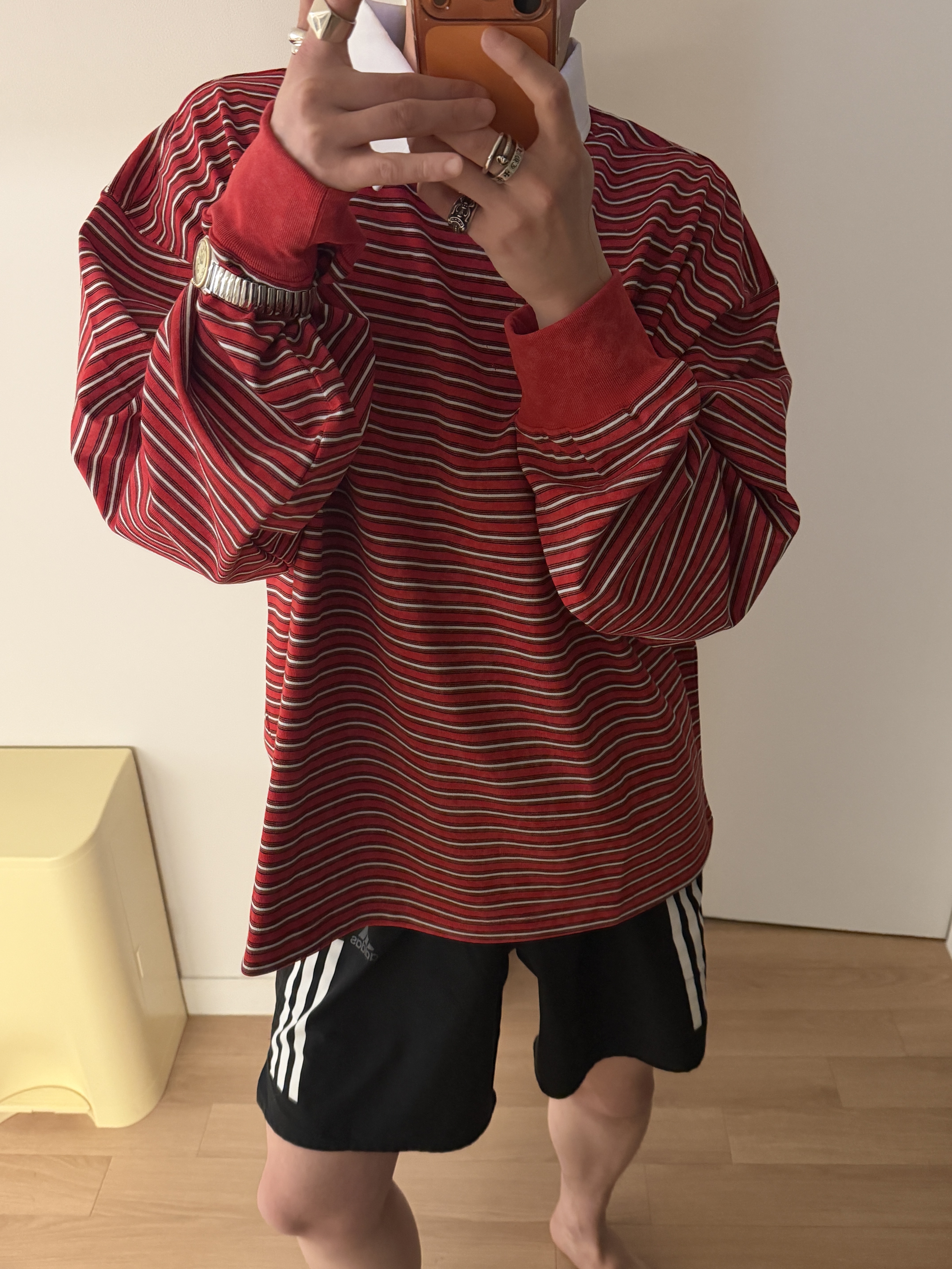 Nonnod Bias Polo Shirt Red Stripe 착용 스타일 - 2