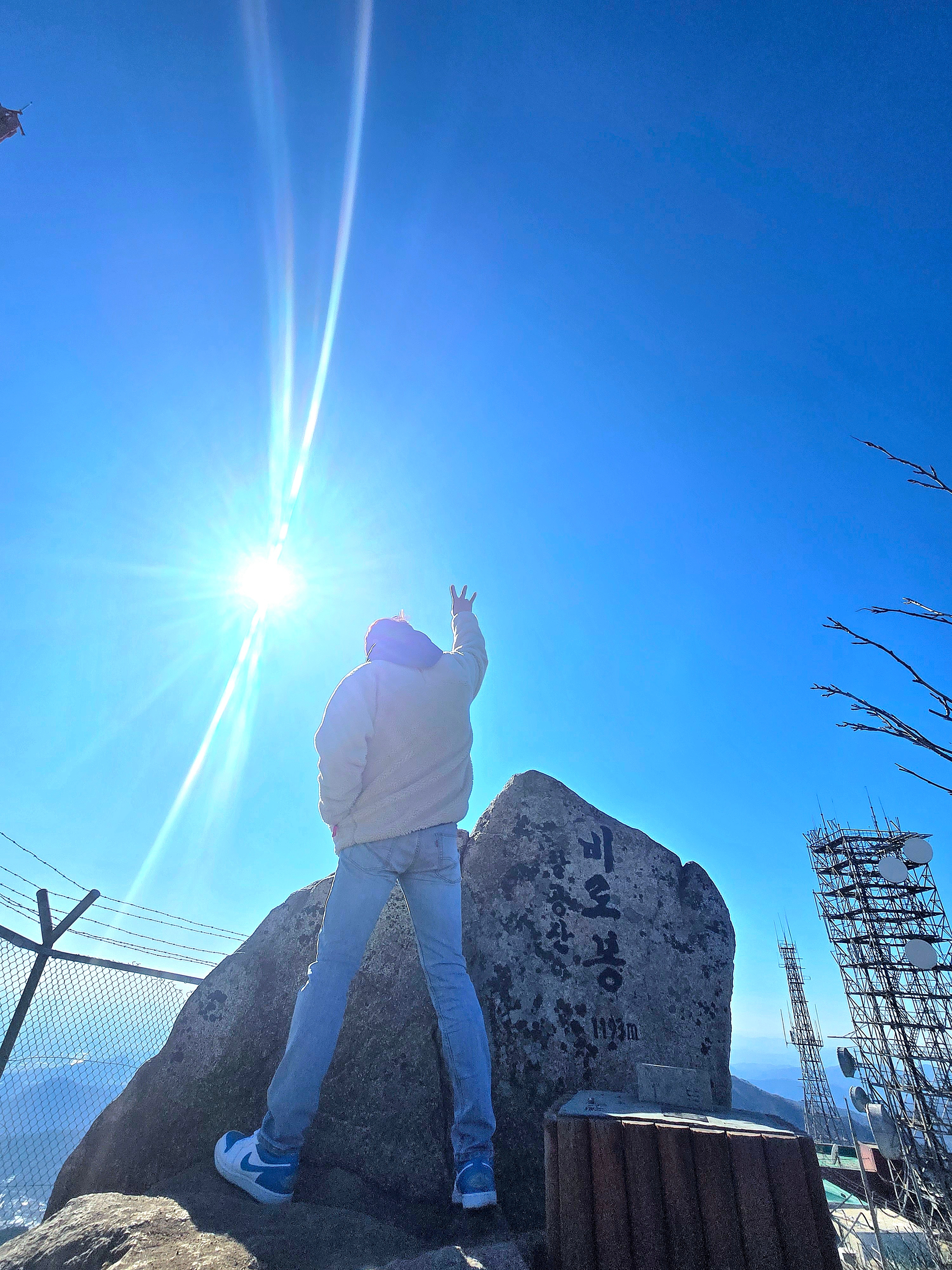Jordan 1 Low White Aquatone 착용 스타일