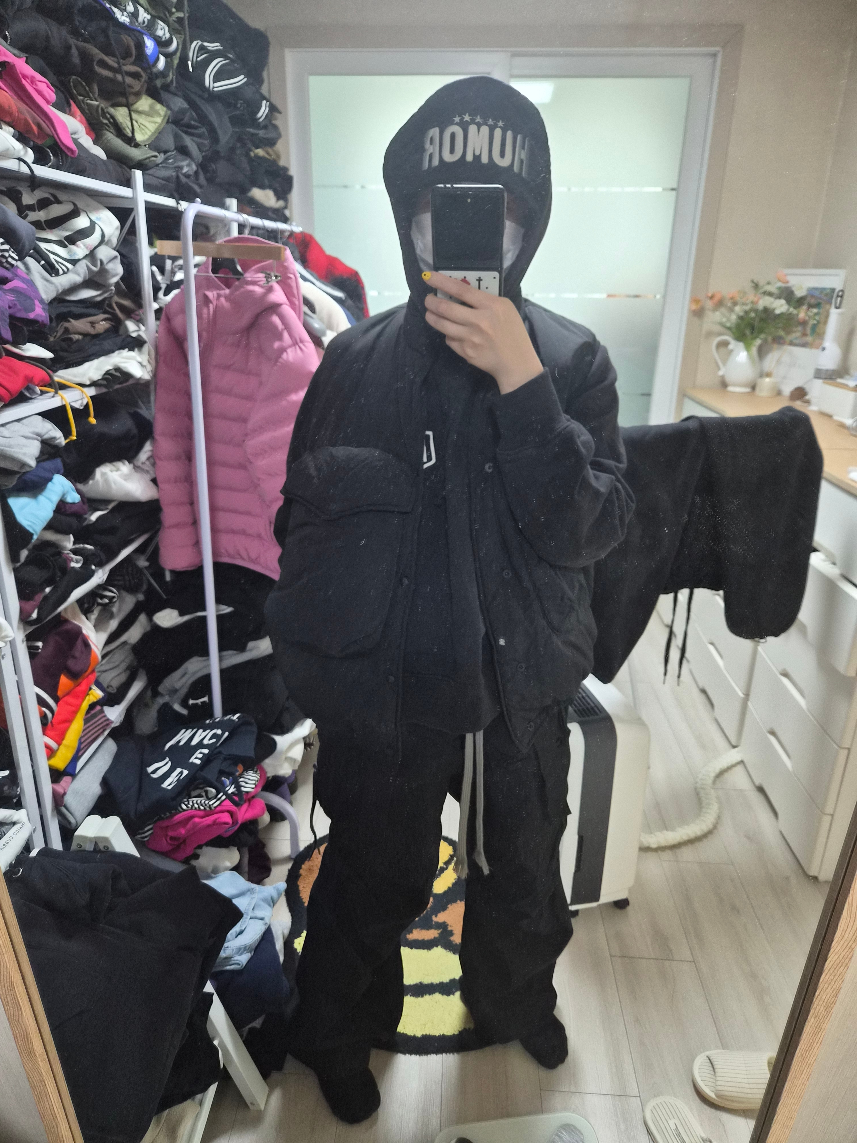 Wapworks Wide Safety Cargo Pants Black 착용 스타일