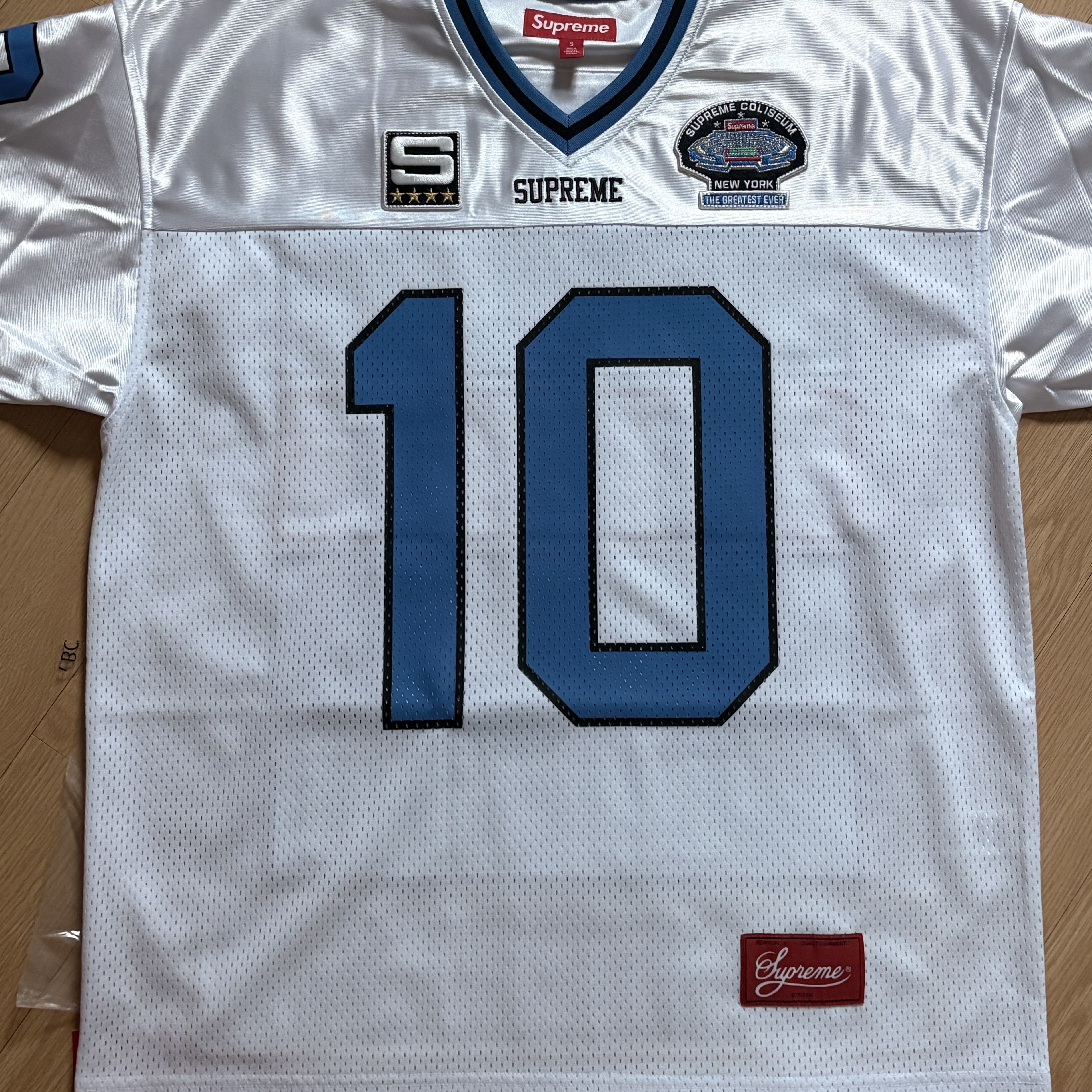 Supreme Find God Football Jersey White - 26SS 착용 스타일 - 1