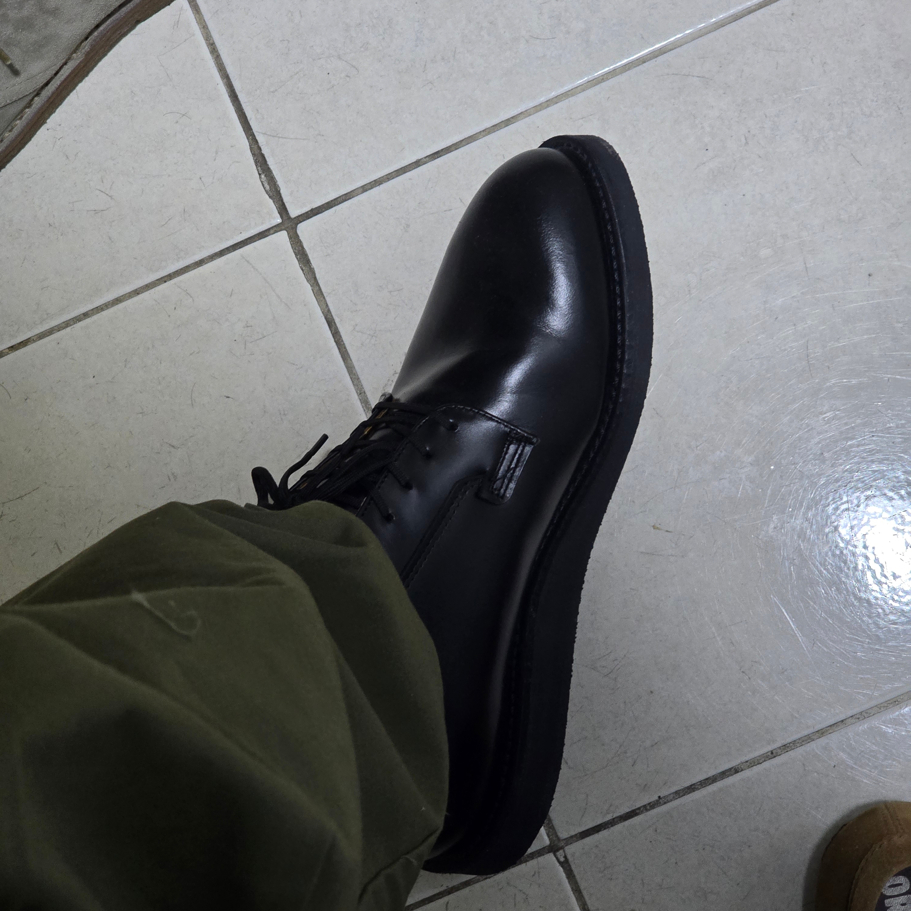 Red Wing Postman 101 Black Chaparral - D, Dr. Martens 1461 Smooth Black 착용 스타일 - 2
