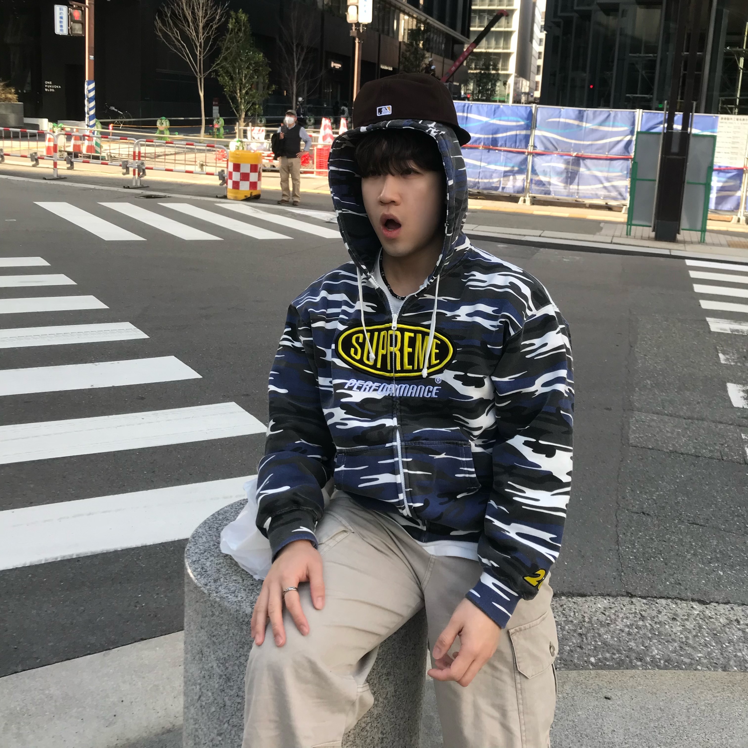 Supreme Performance Zip Up Hooded Sweatshirt Blue Camo - 26SS, New Era MLB Authentic San Diego Padres Game Brown 착용 스타일 - 1