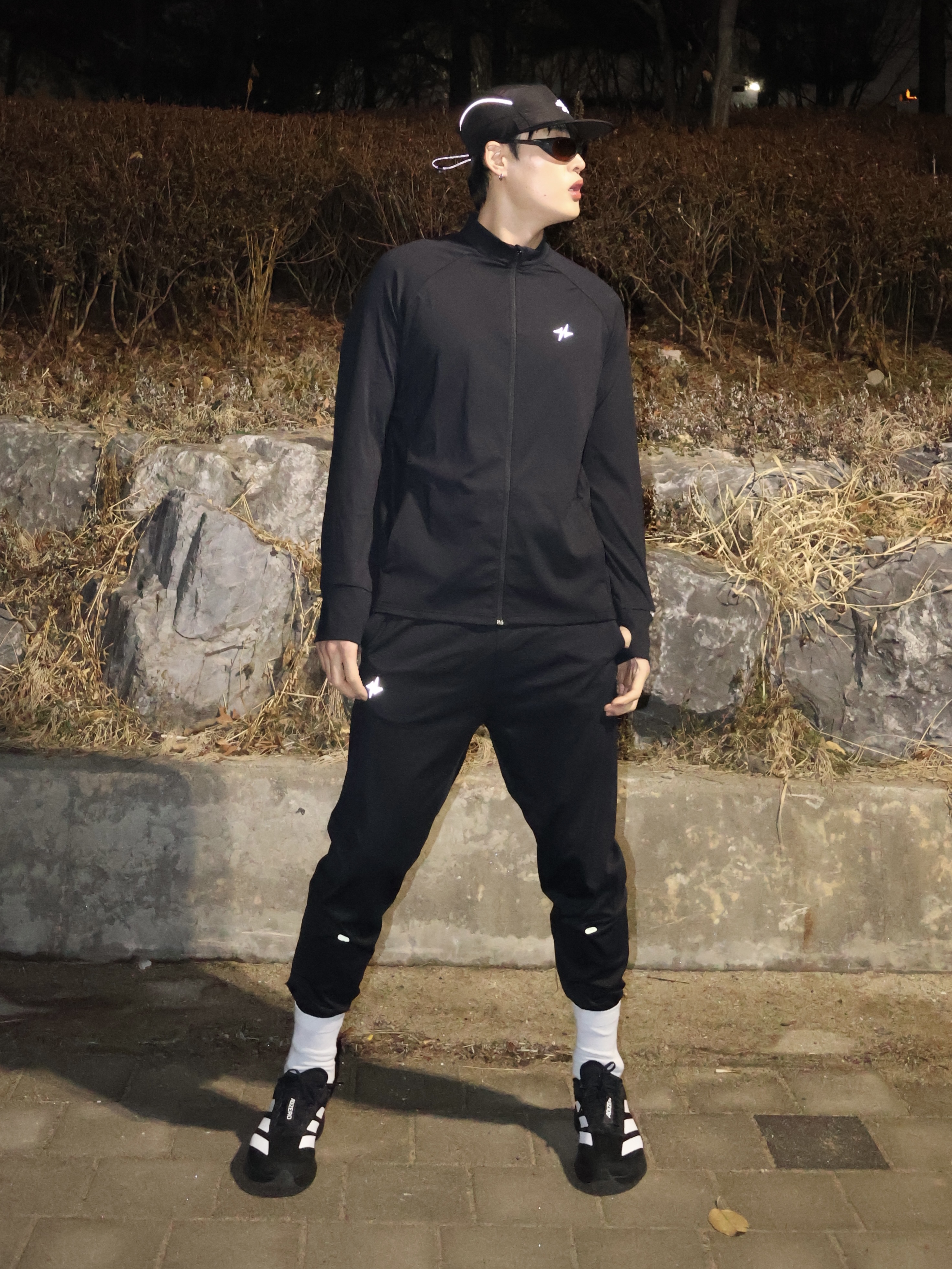 Adidas Adizero EVO SL Core Black Cloud White 착용 스타일 - 1