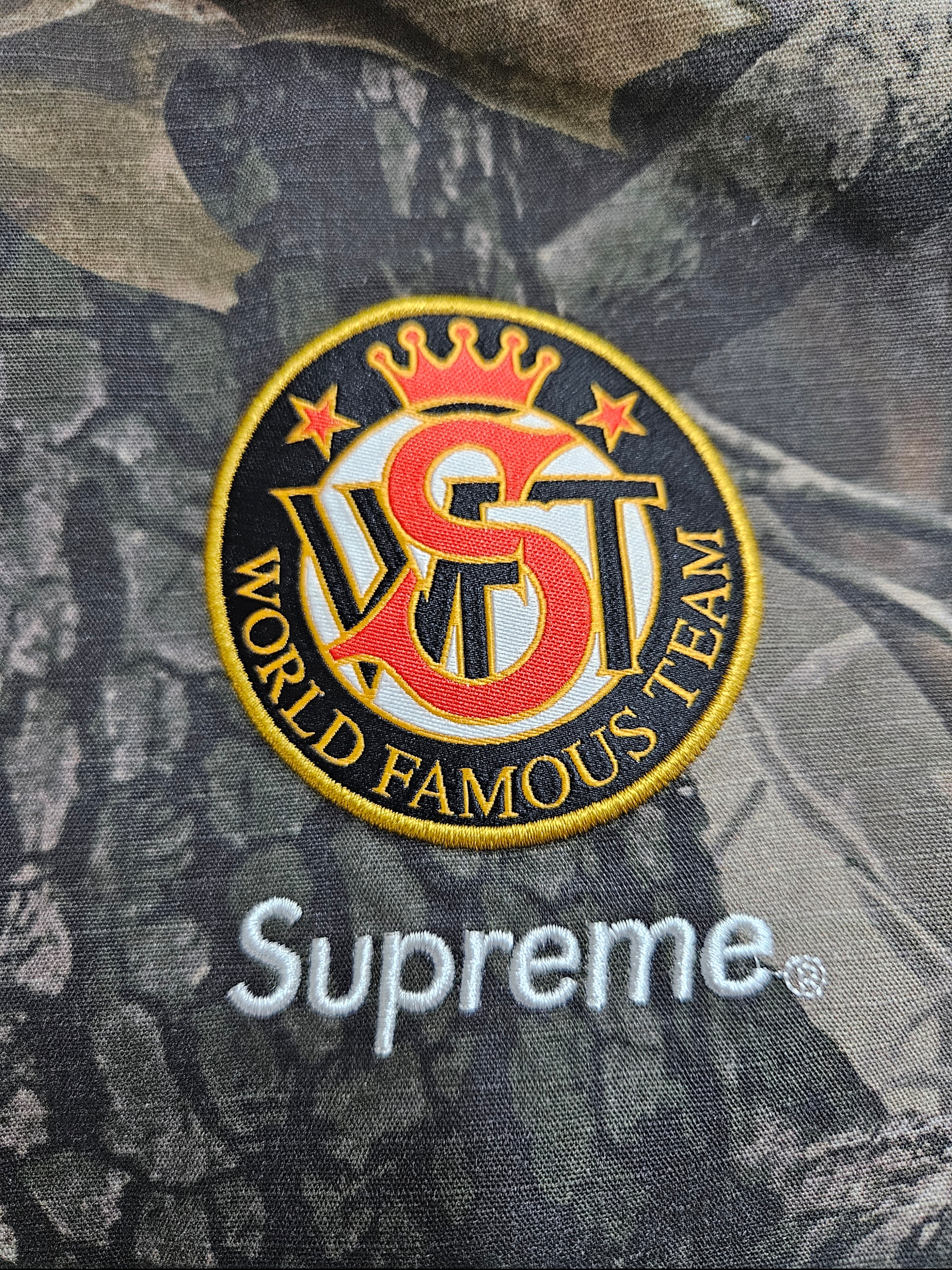 Supreme x Umbro Cotton Ripstop Track Jacket Realtree Hardwoods Camo - 26SS 착용 스타일 - 4