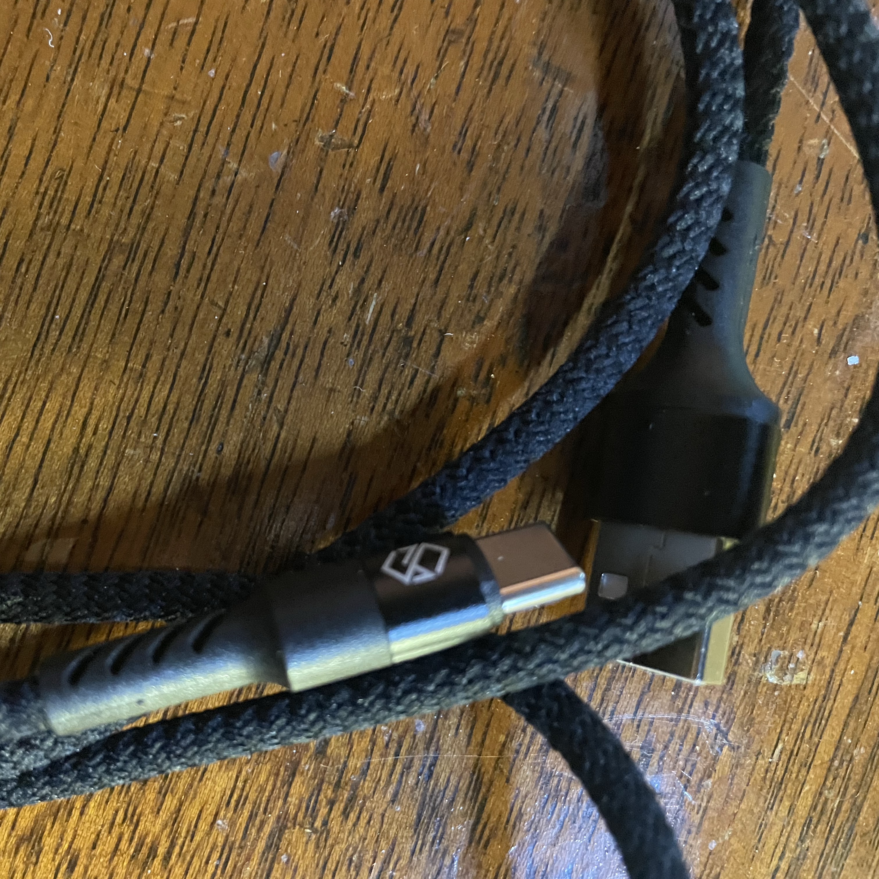 SINJIMORU Rope Quick USB-A to C Type Charging Cable 2M 착용 스타일