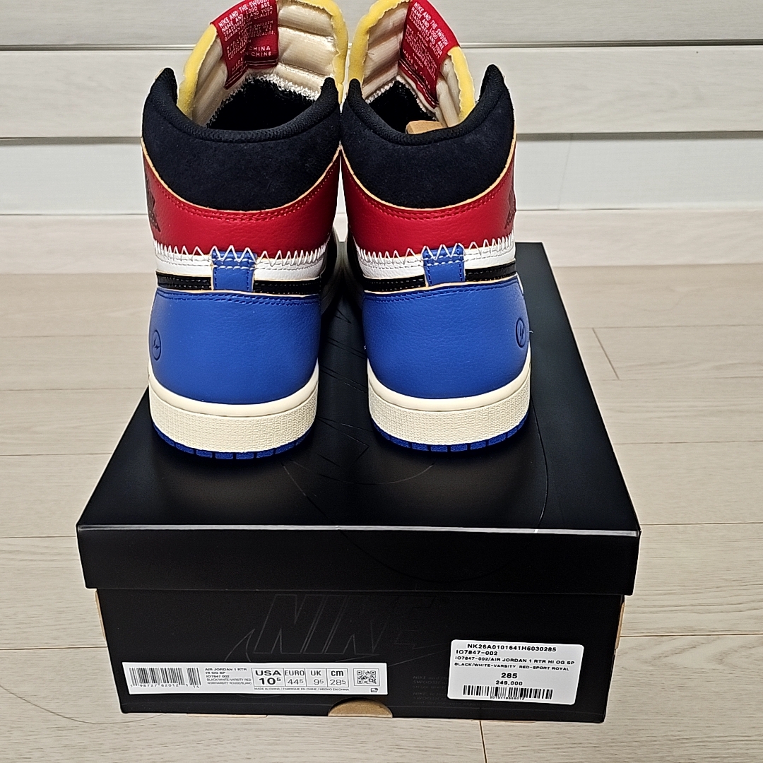 Jordan 1 x Fragment x Union LA Black and Varsity Red 착용 스타일 - 5