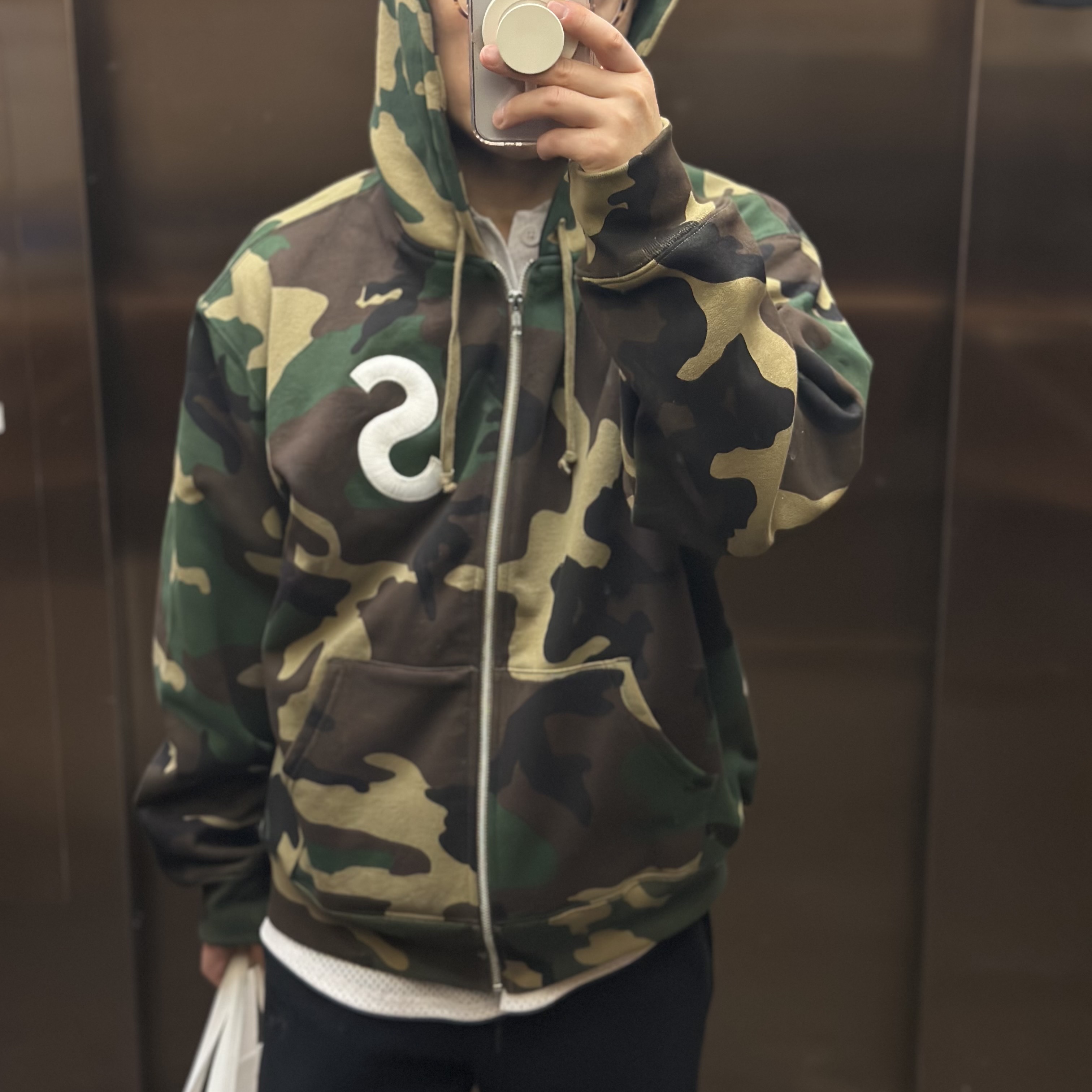 Supreme S Logo Zip Up Hooded Sweatshirt Woodland Camo - 25FW 착용 스타일