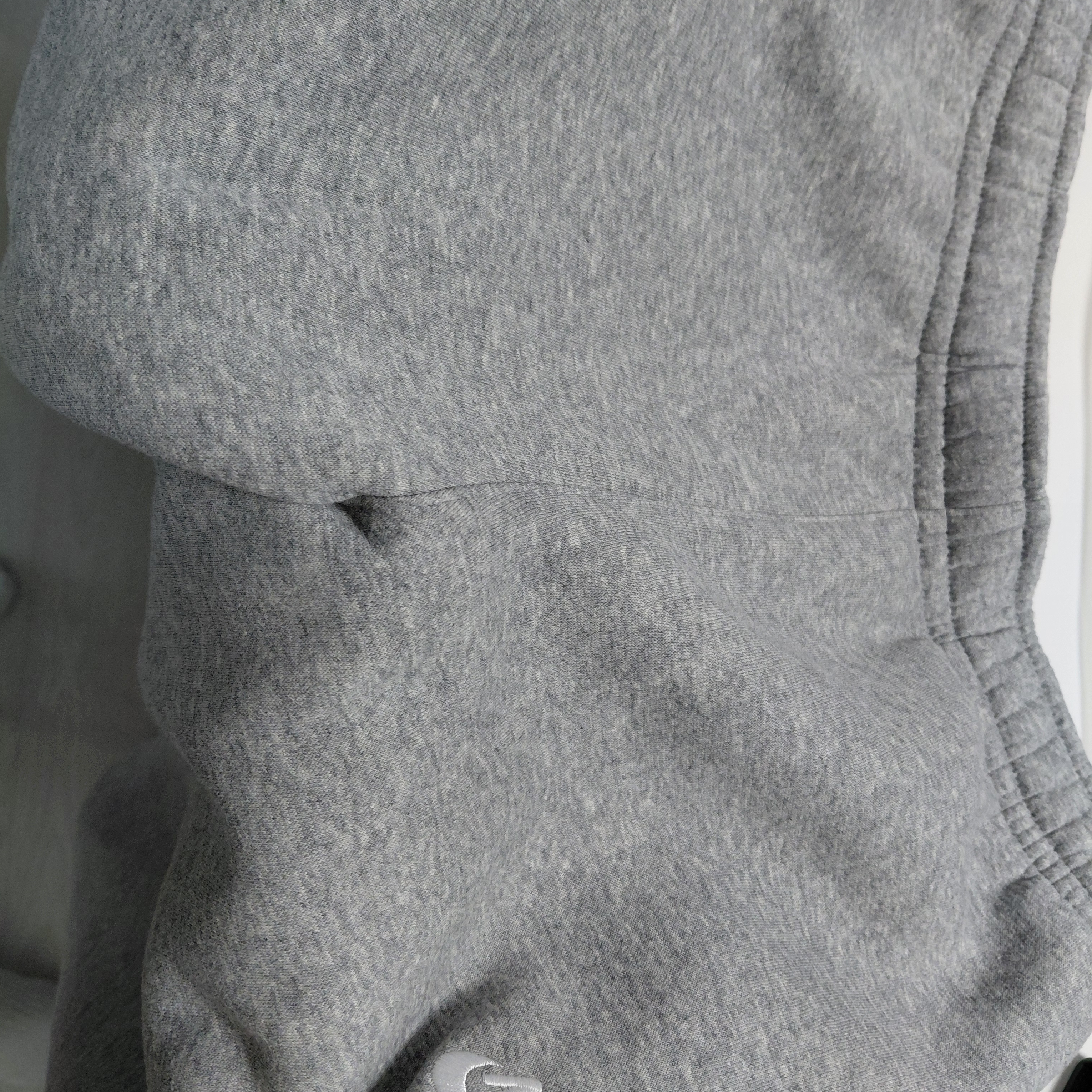 Nike NSW Club Fleece Jogger Dark Grey Heather - Asia 착용 스타일