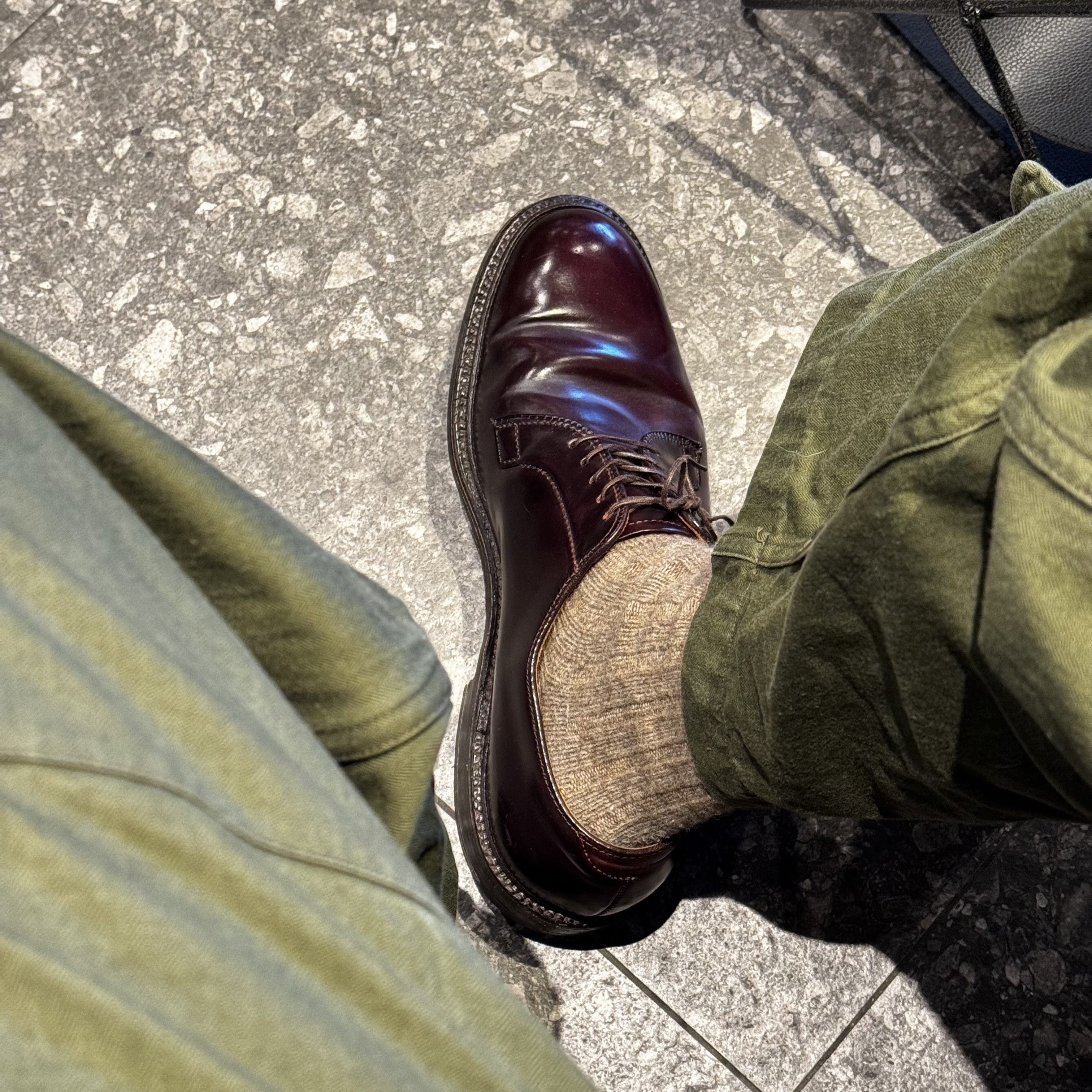 Levi's x Barbour Oversized Bedale Jacket Dark Rinsed Denim, Alden 990 Cordovan Plain Toe Blucher Oxford Burgundy - E 착용 스타일 - 4