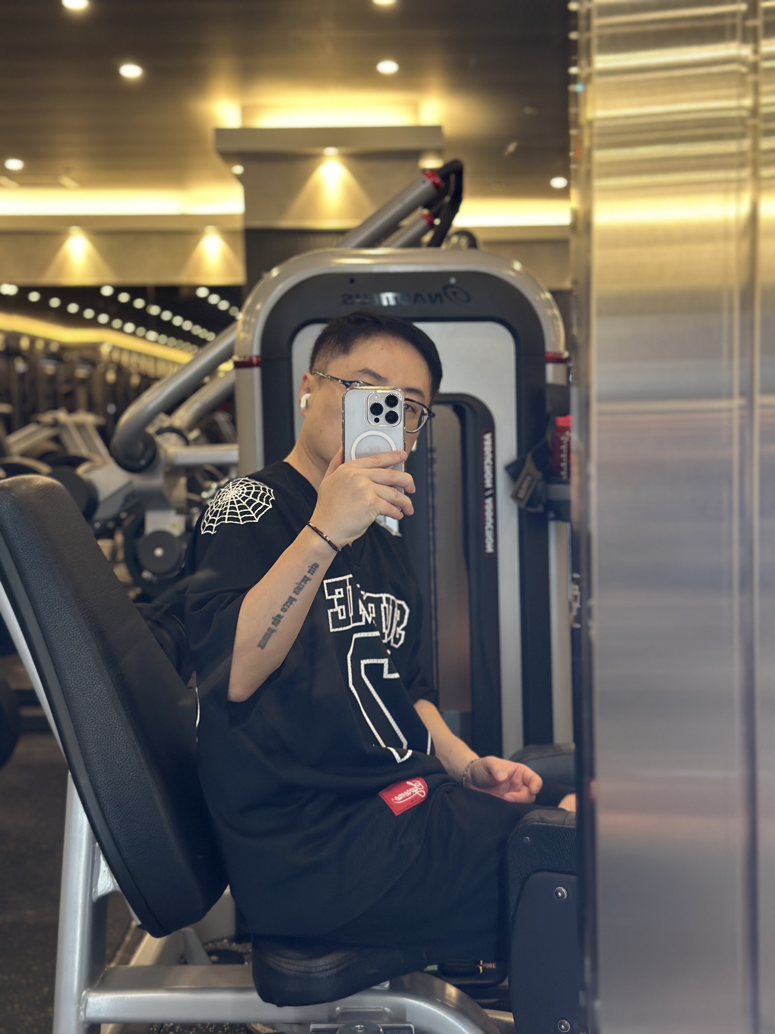 Supreme Spiderweb Football Jersey Black - 24SS 착용 스타일