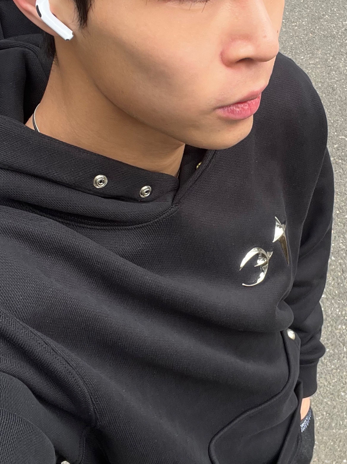 Thug Club Armor Hoodie Black 착용 스타일