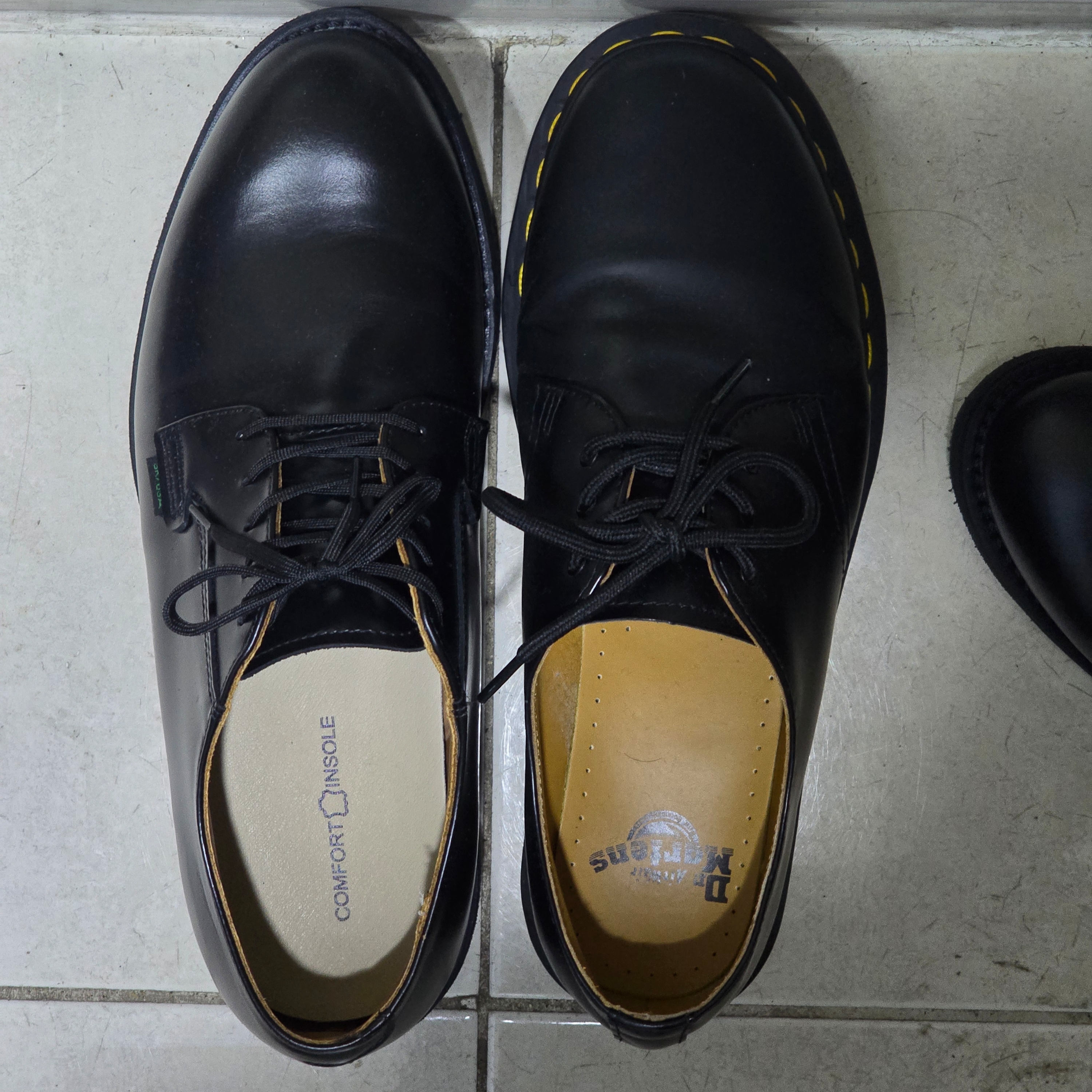Red Wing Postman 101 Black Chaparral - D, Dr. Martens 1461 Smooth Black 착용 스타일 - 1