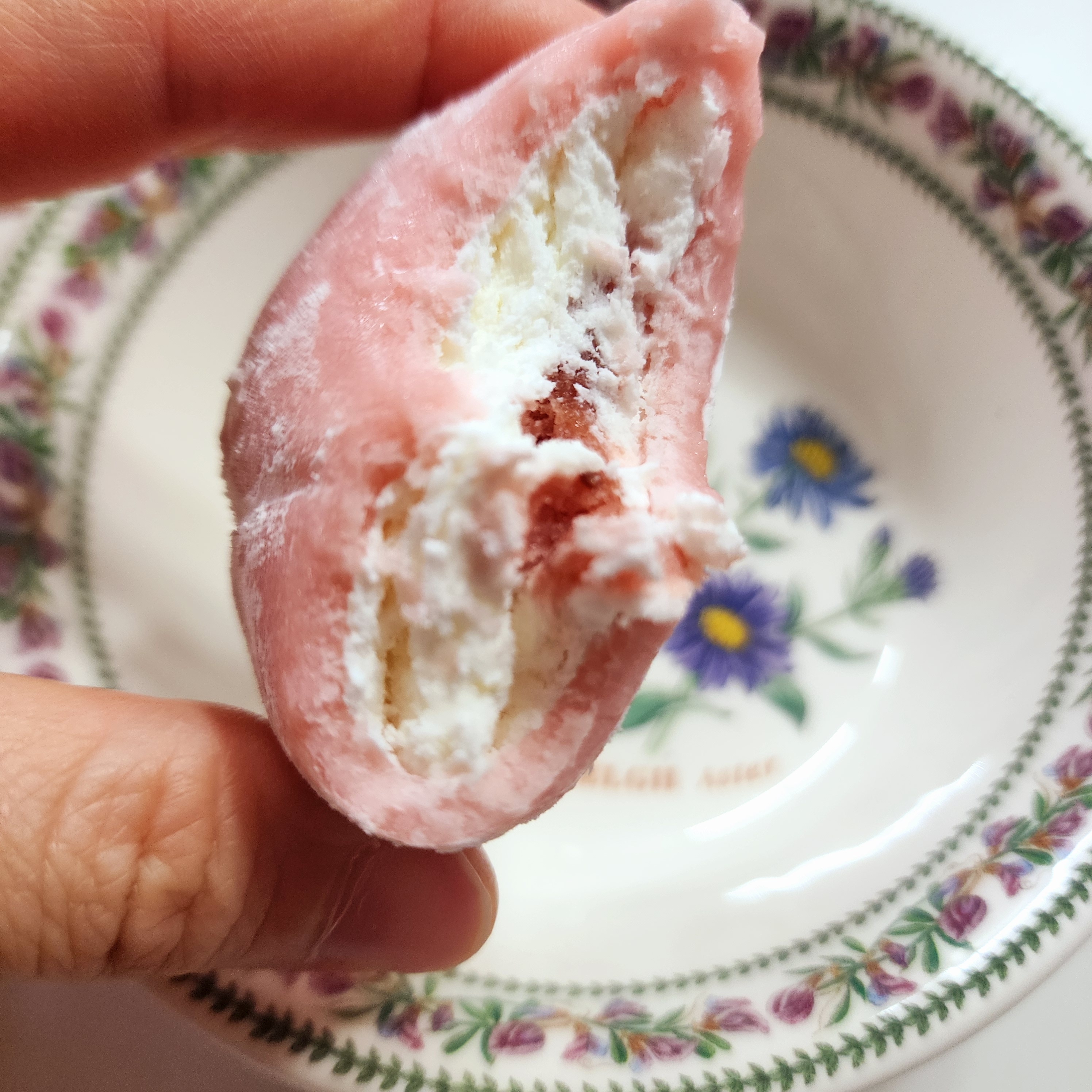 THE BAREUN TTEOK Strawberry Cream Tteok (60g *6EA) 1Box 착용 스타일 - 4