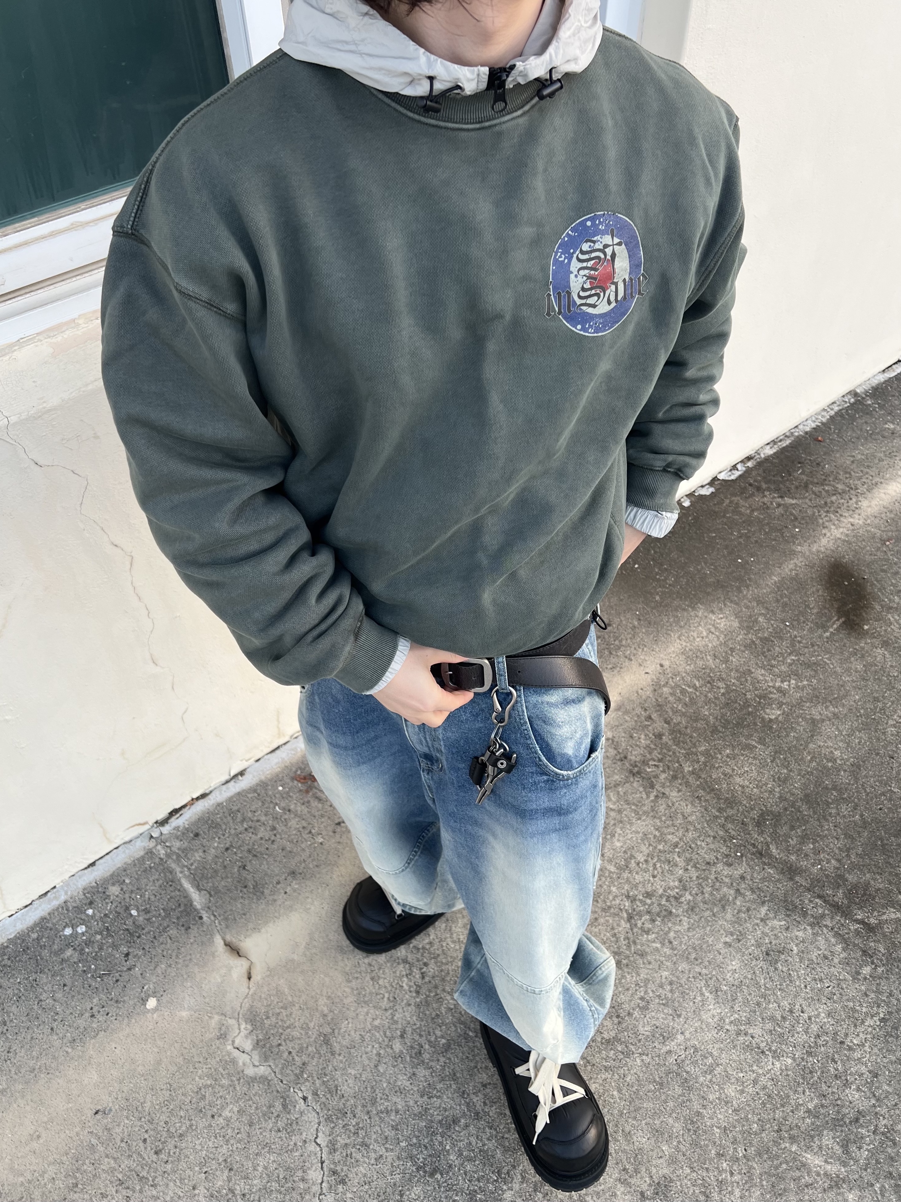 MJD 3D Knee Denim Pants Blue, Undermycar MU.128 Original Logo Cracked Leather Belt Silver / Black 착용 스타일 - 6