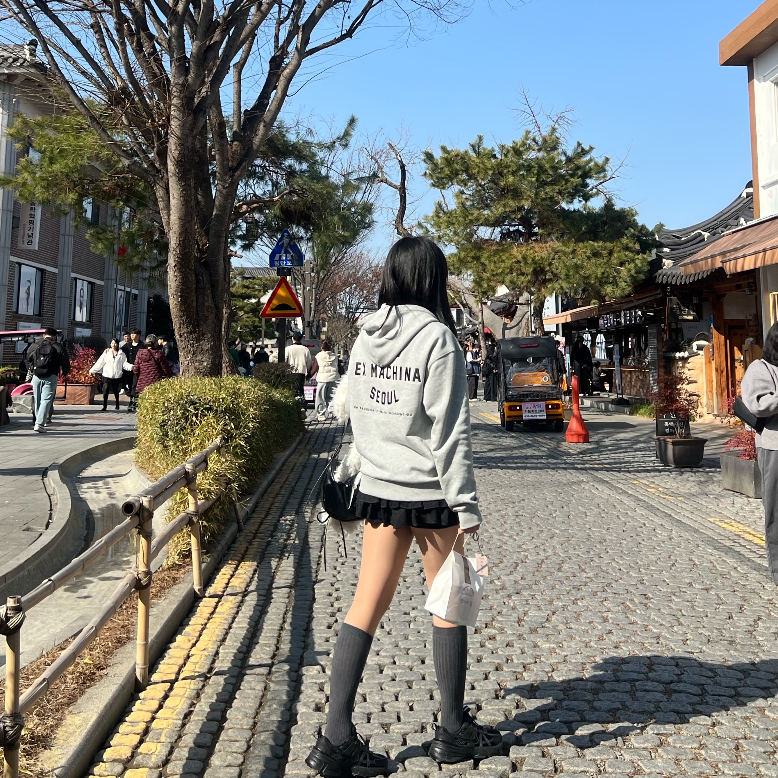 Deus Ex Machina College Address Hoodie Zip Up M Grey, Deus Ex Machina Seoul College Hooded Jacket Grey Heather 착용 스타일 - 1