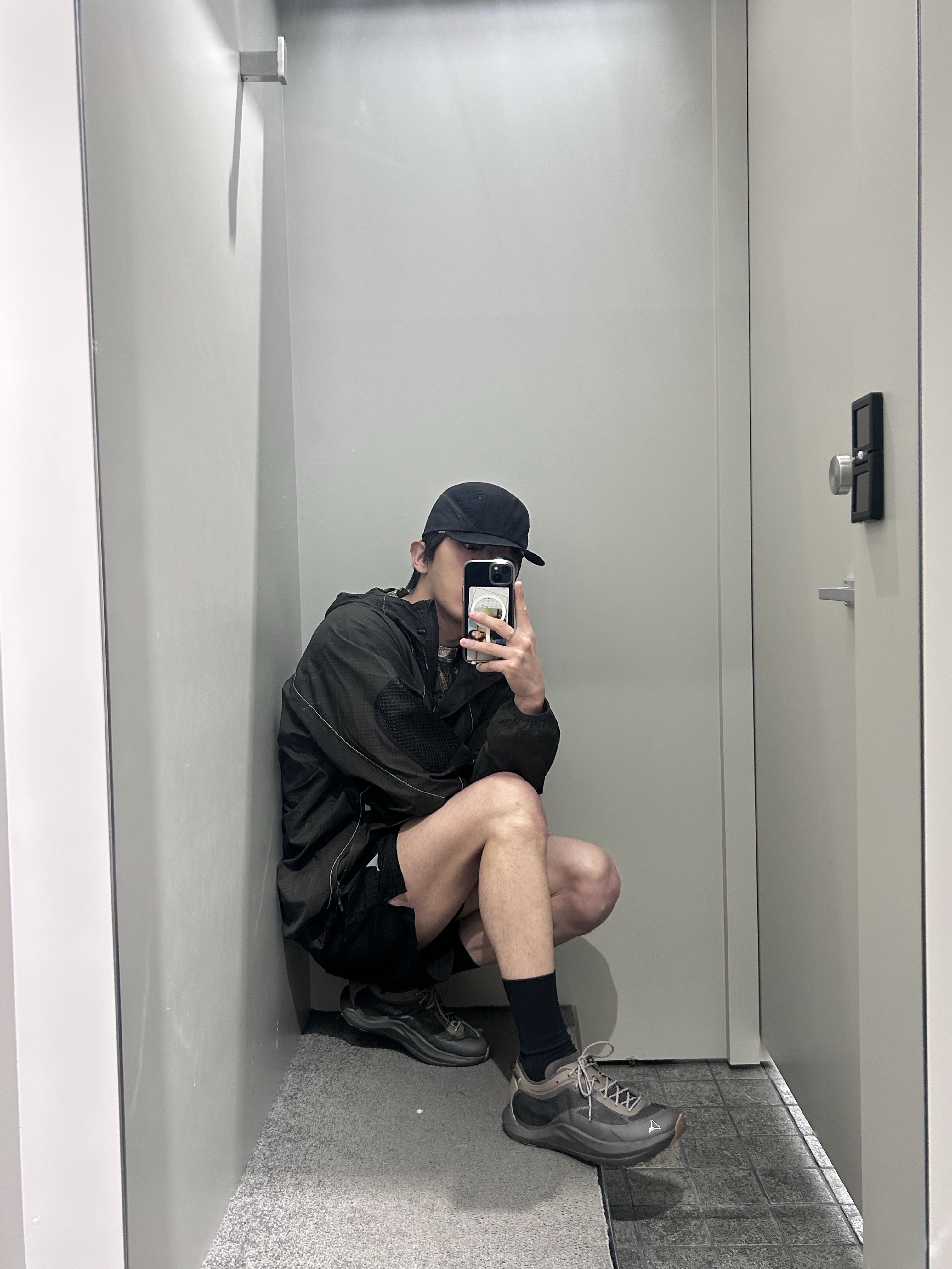 ROA Helder 5 Inch Shorts Black - 26SS 착용 스타일 - 4