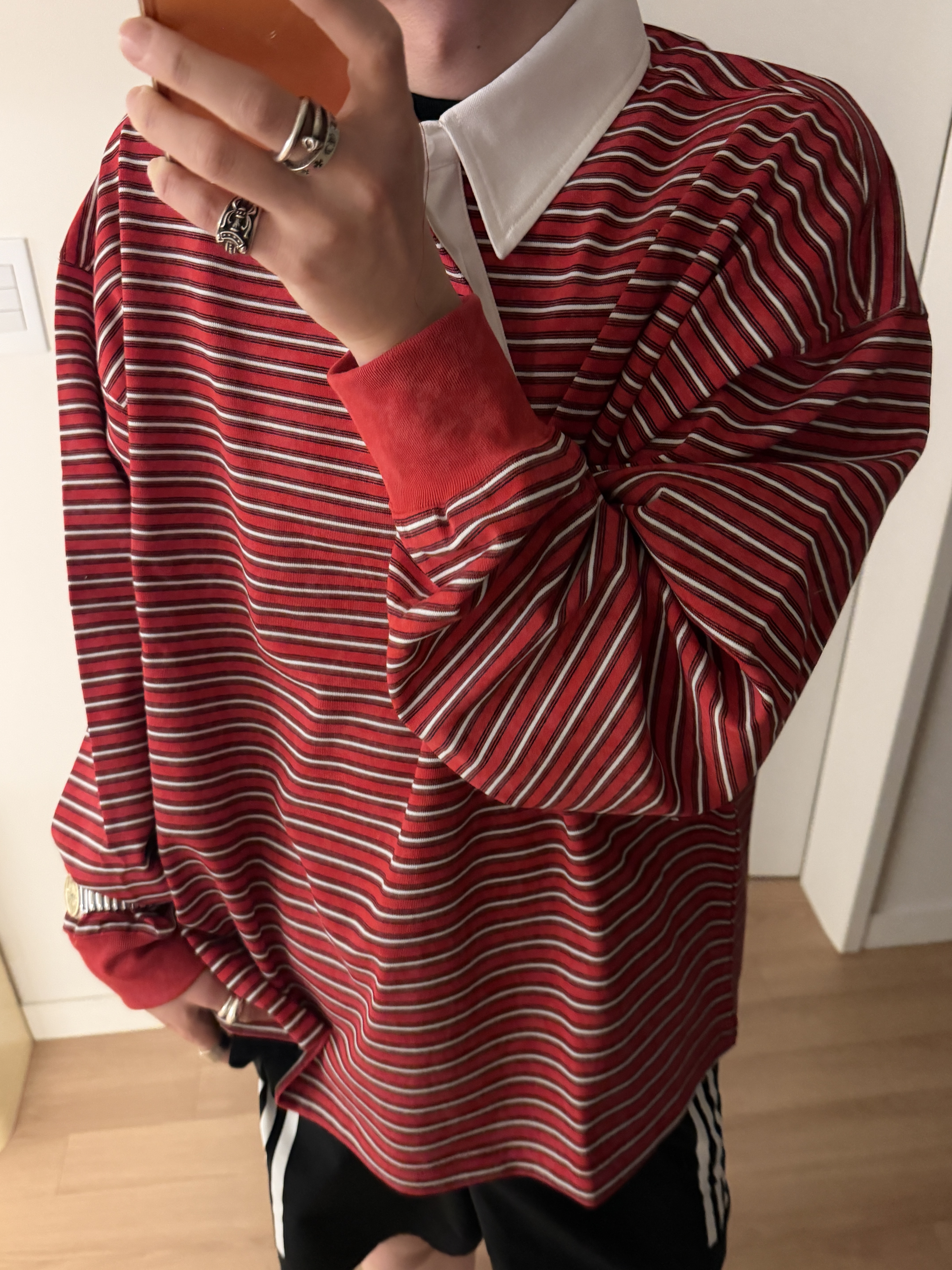 Nonnod Bias Polo Shirt Red Stripe 착용 스타일 - 3