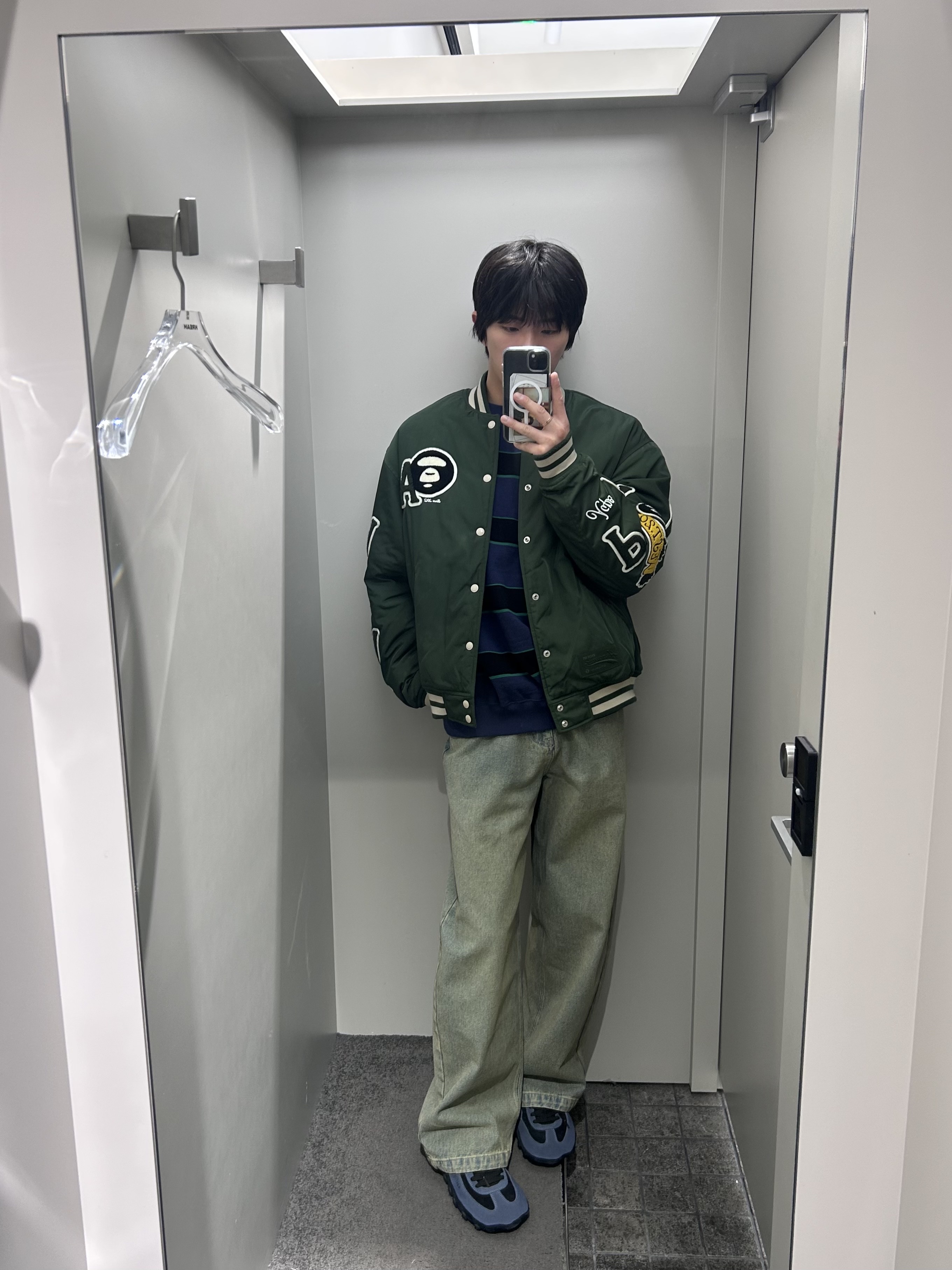 [KREAM 단독] About:Blank Wide Leg Denim Dirty Blue Wash - 26SS 착용 스타일 - 4