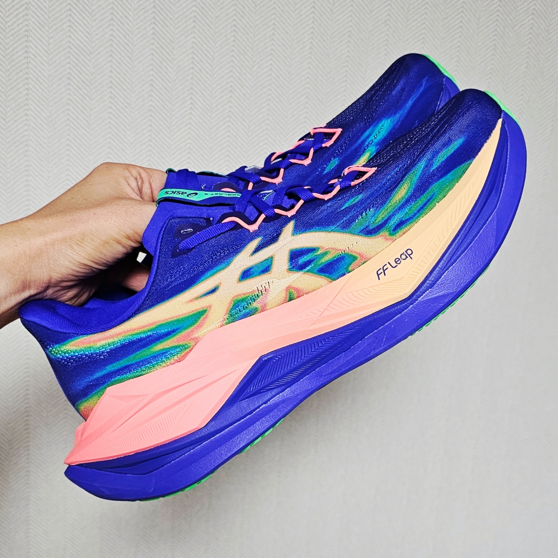 Asics Superblast 3 Cobalt Burst Light Orange 착용 스타일