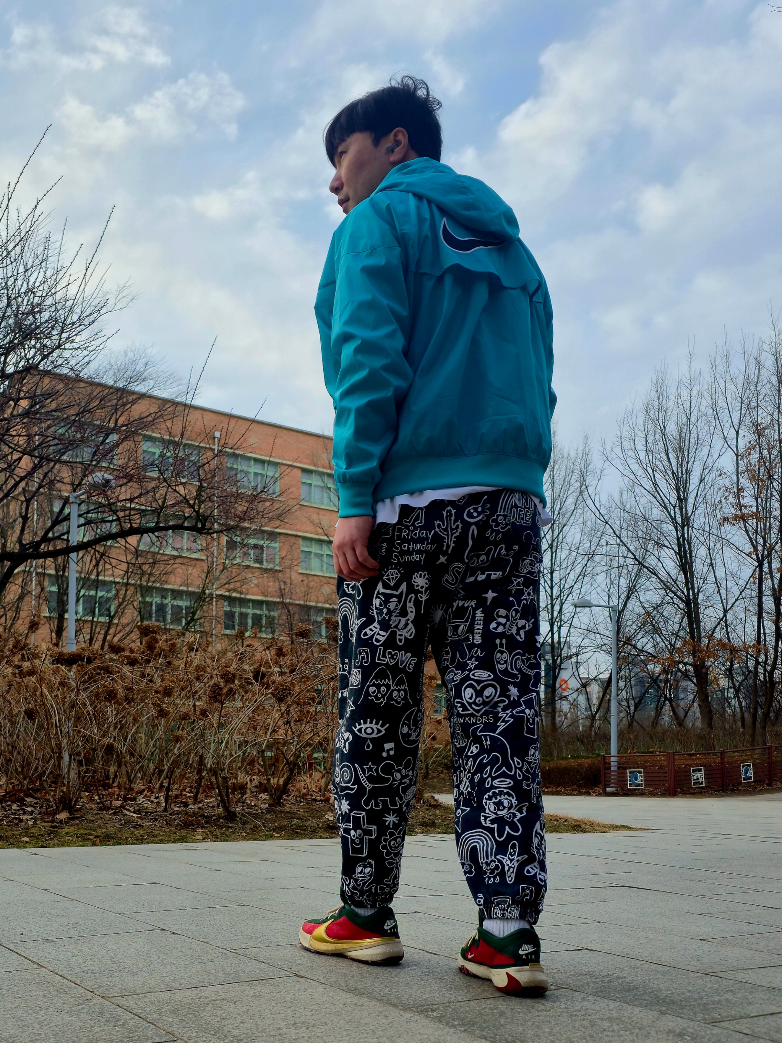 Nike Windrunner Woven Legend Jacket Dusty Cactus Black - Asia, Nike Zoom Freak 5 EP Gym Red 착용 스타일
