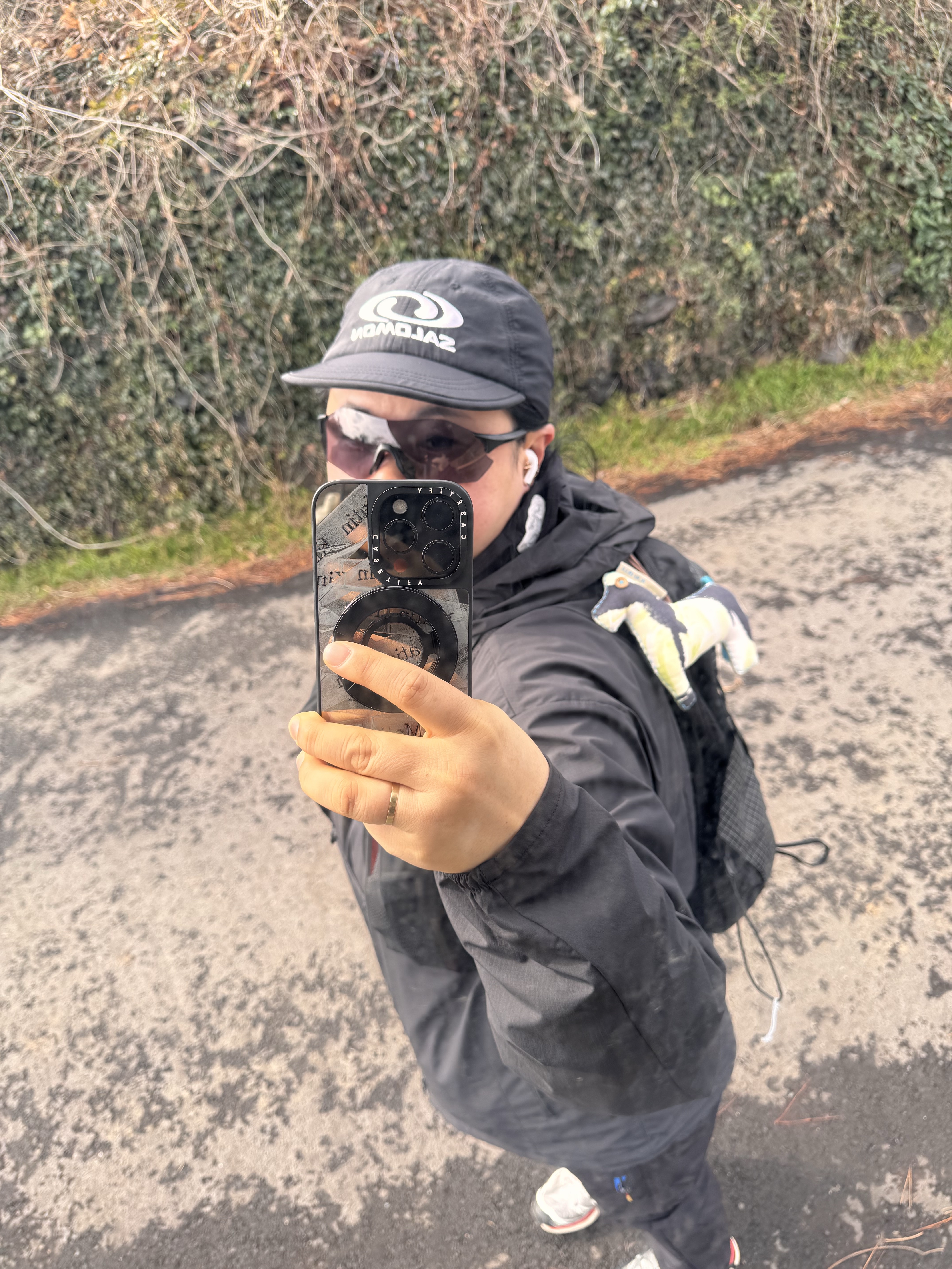 Salomon Link Camp Cap Black, Salomon Modisay Windshell Jacket Black 착용 스타일 - 2