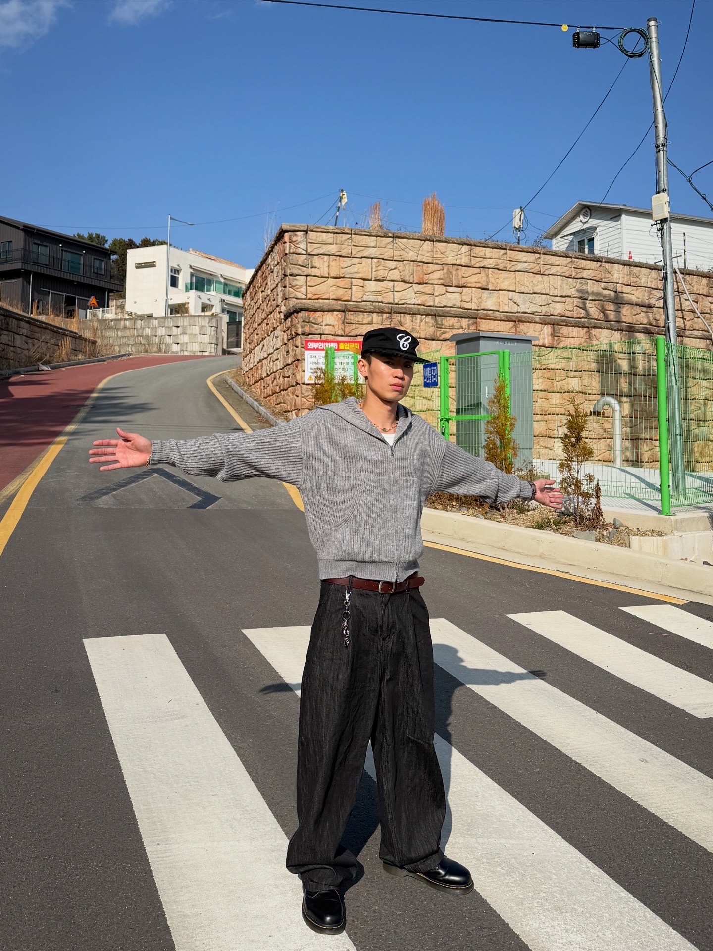 Dr. Martens 1461 Smooth Black 착용 스타일 - 9