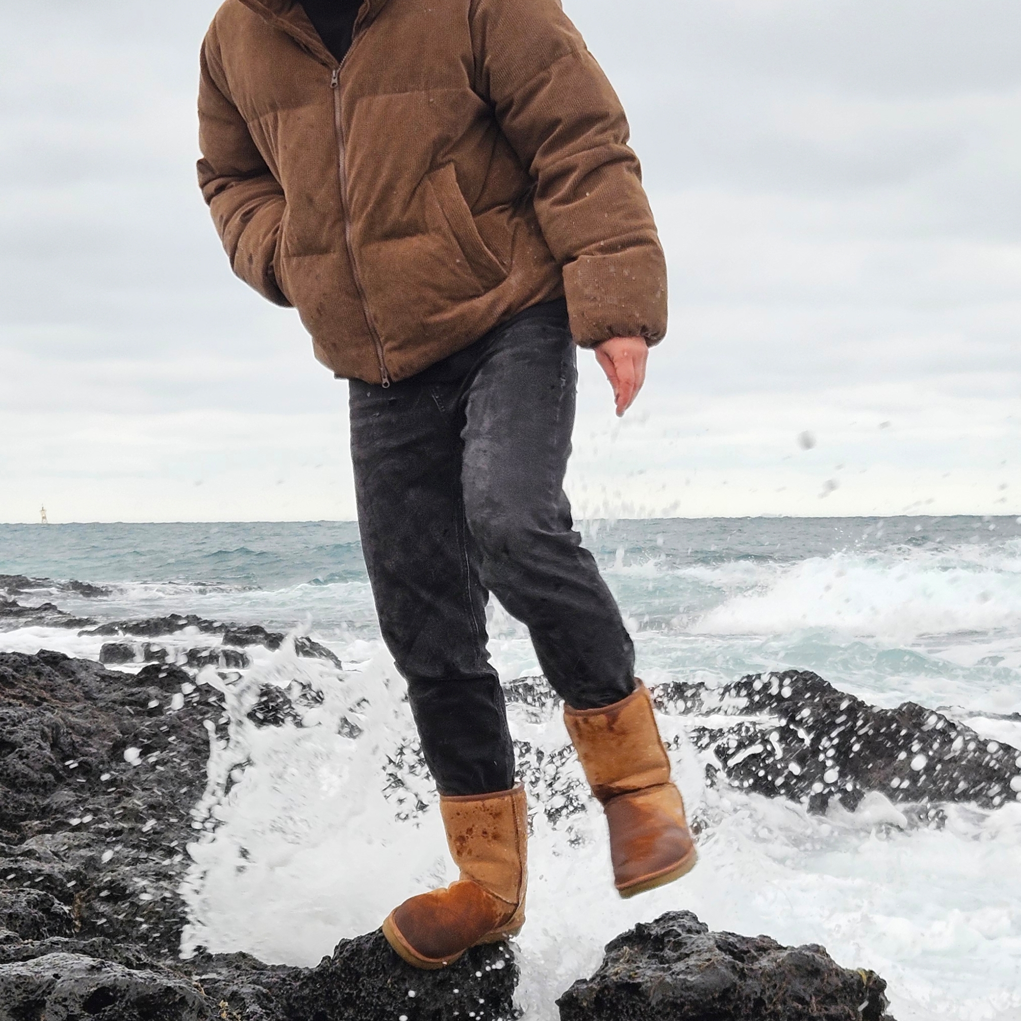 UGG Classic Short Boots Chestnut, (W) UGG Classic Short II Boots Chestnut 착용 스타일 - 2