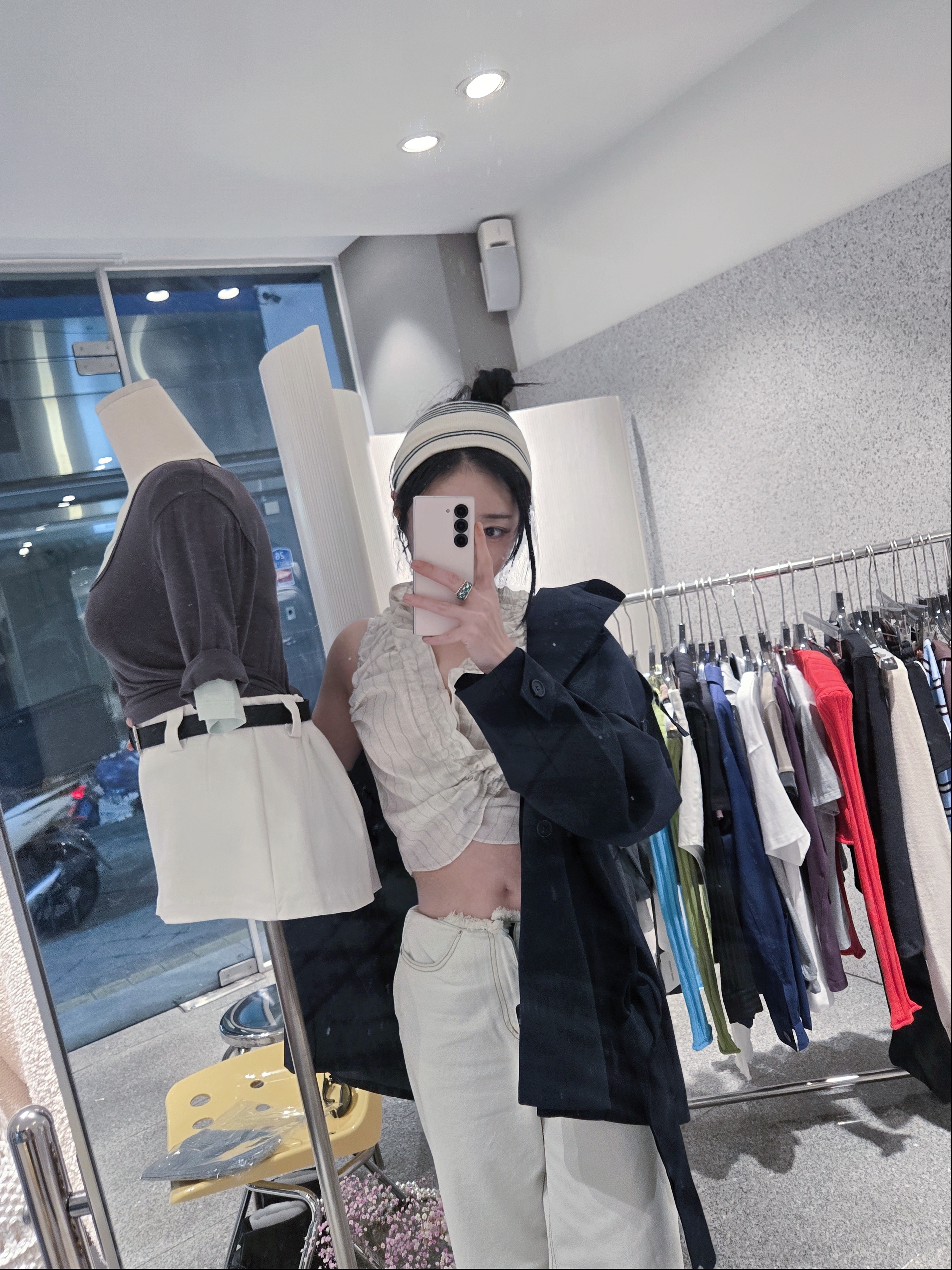 Urbansophistication The Puffer Case Teddy Bear, Alex Zono Running Loves You Trucker White 착용 스타일 - 8