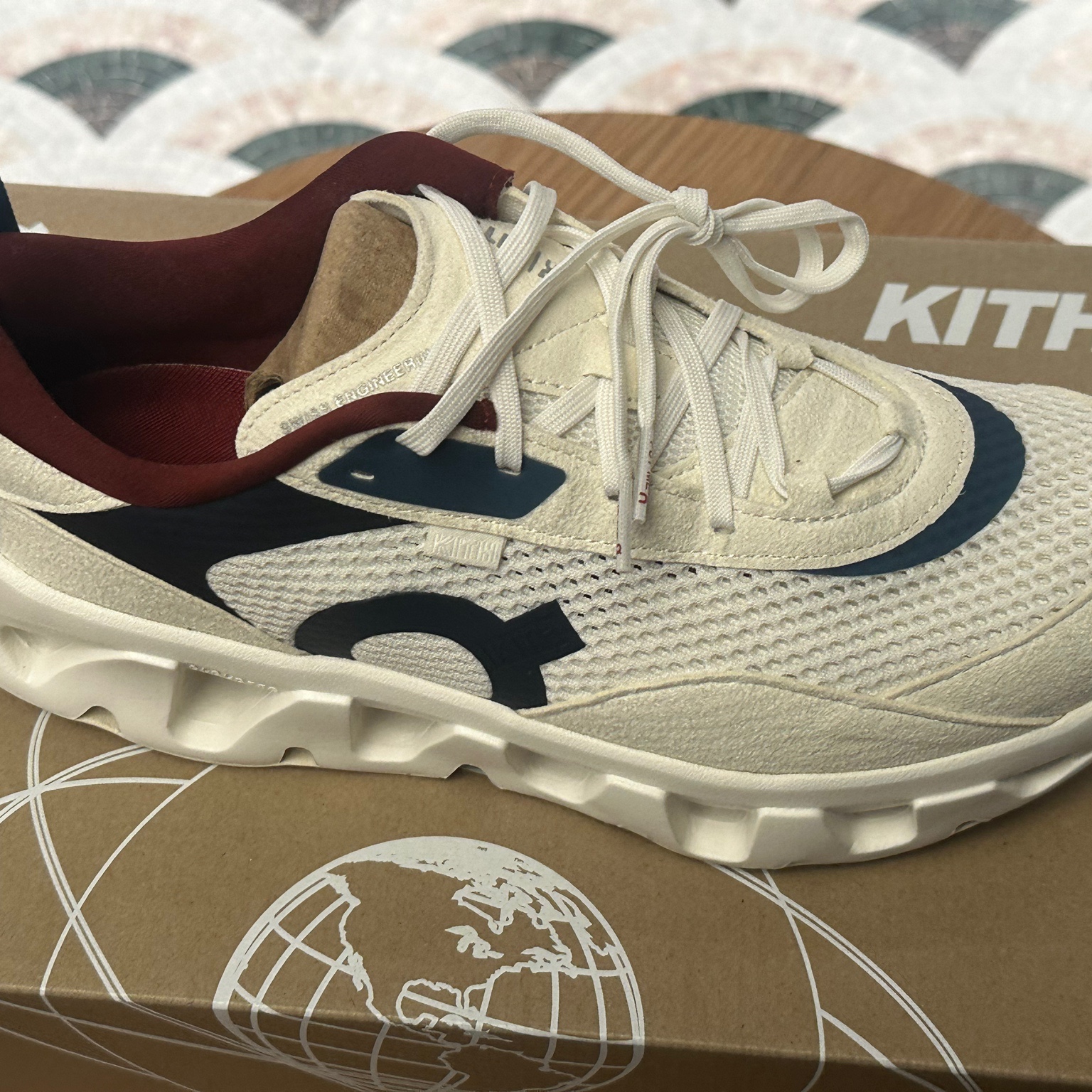 On Running x Kith K-Tech 2 White Real Teal 착용 스타일 - 1
