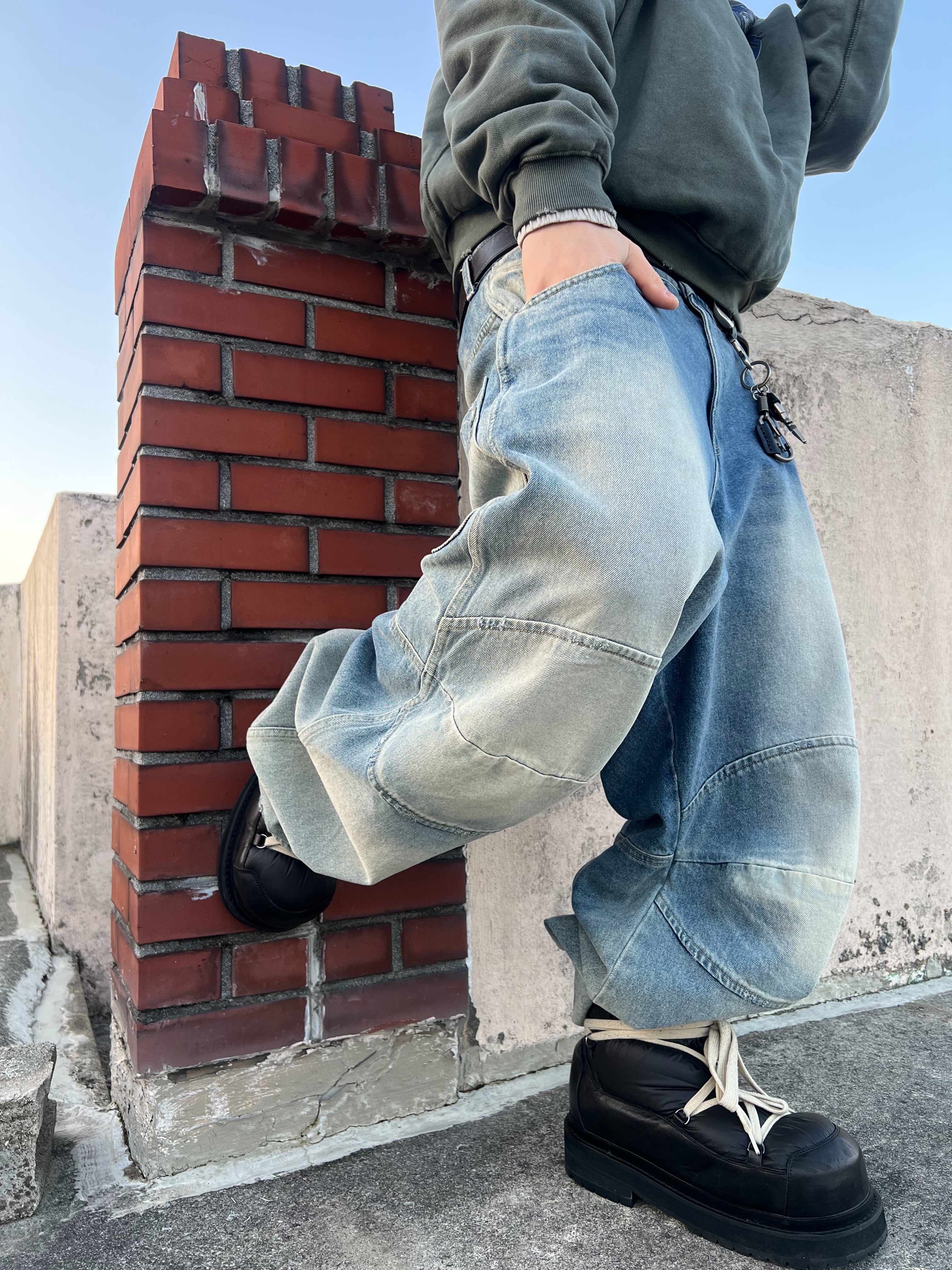MJD 3D Knee Denim Pants Blue, Undermycar MU.128 Original Logo Cracked Leather Belt Silver / Black 착용 스타일 - 3