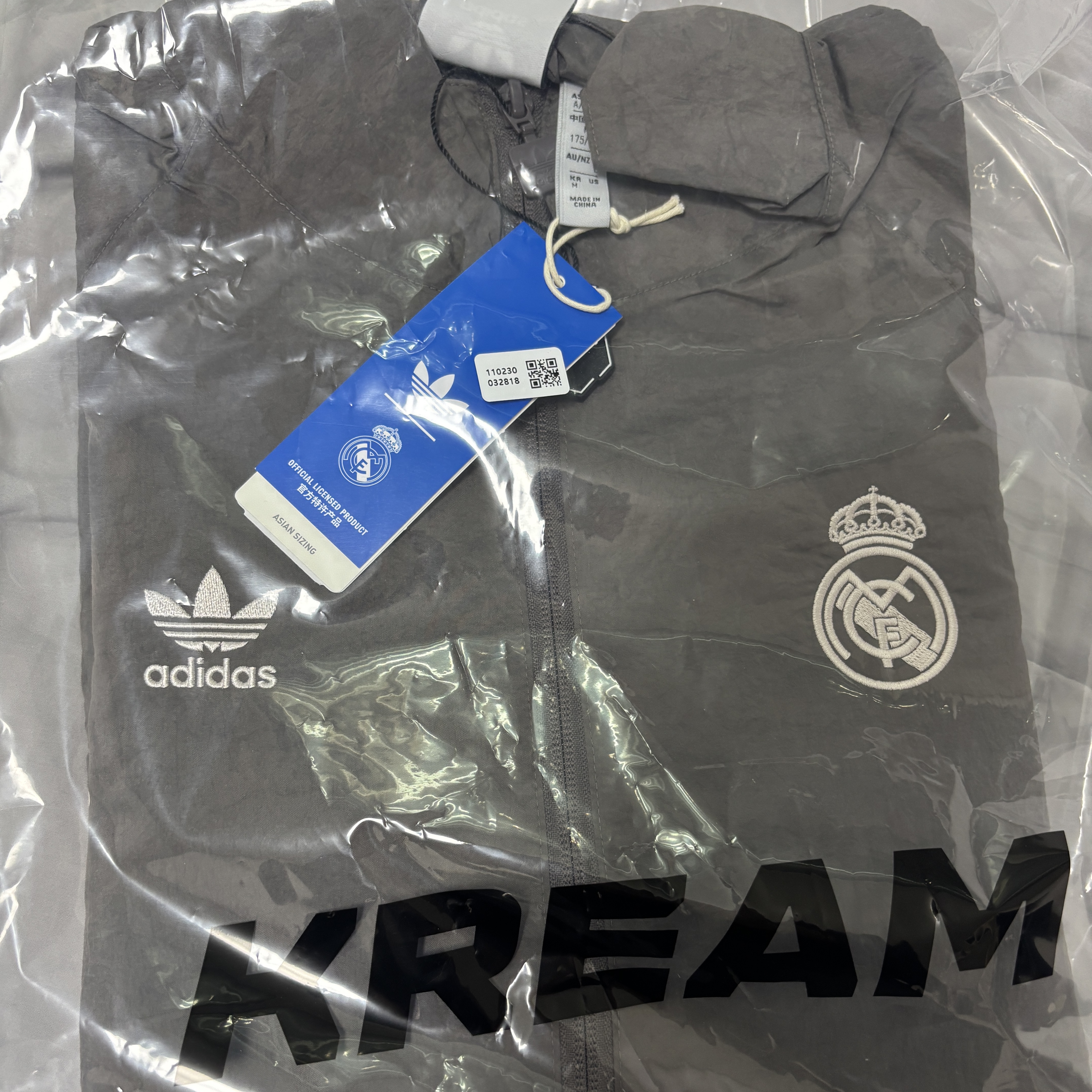 Adidas Real Madrid Originals Track Top Charcoal Grey - KR Sizing 착용 스타일 - 1