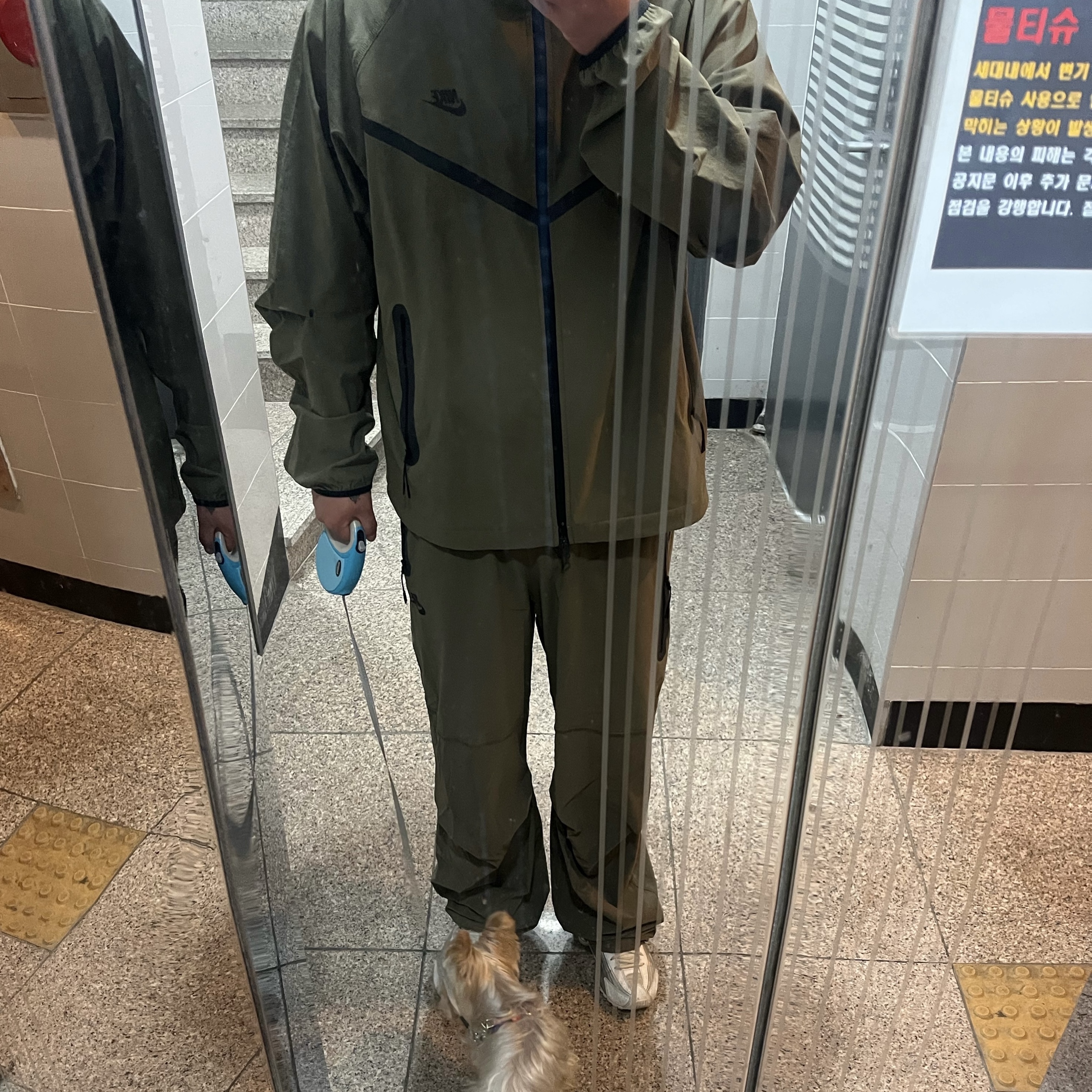 Nike Tech Windrunner Woven Full Zip Jacket Medium Olive Black - Asia 착용 스타일
