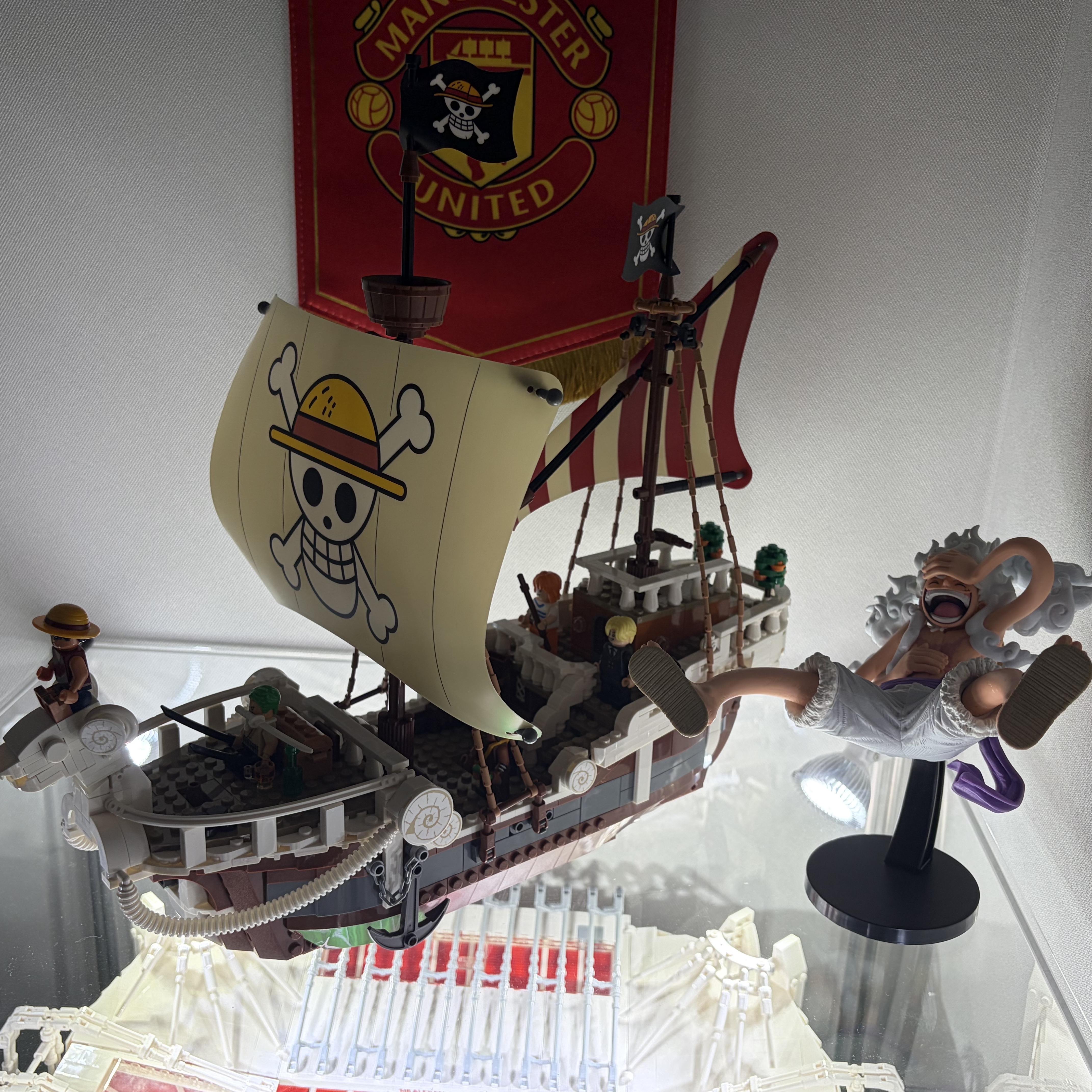 Lego One Piece The Going Merry Pirate Ship, Lego Old Trafford Manchester United 착용 스타일 - 3