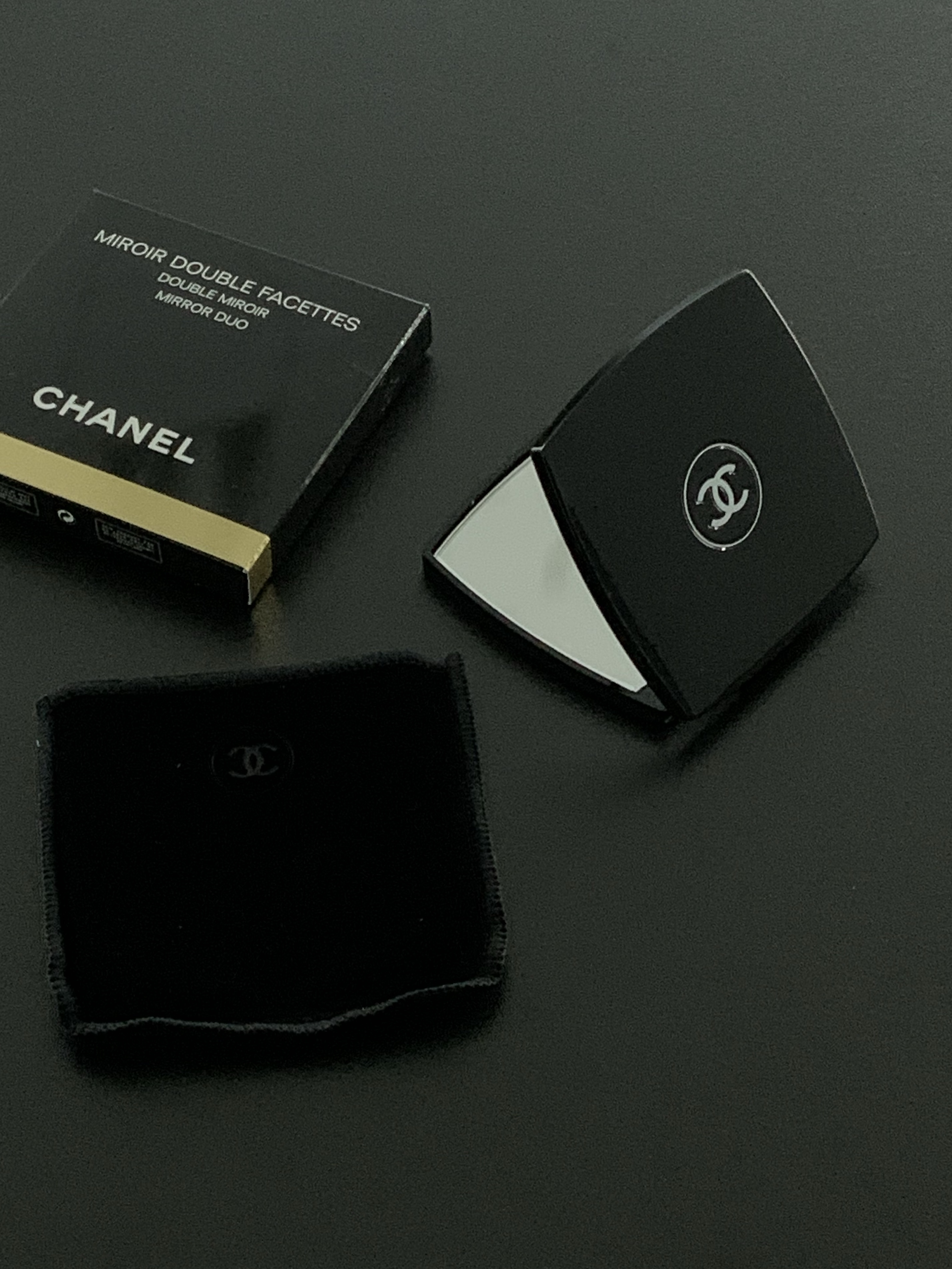Chanel Miroir Double Facette 착용 스타일