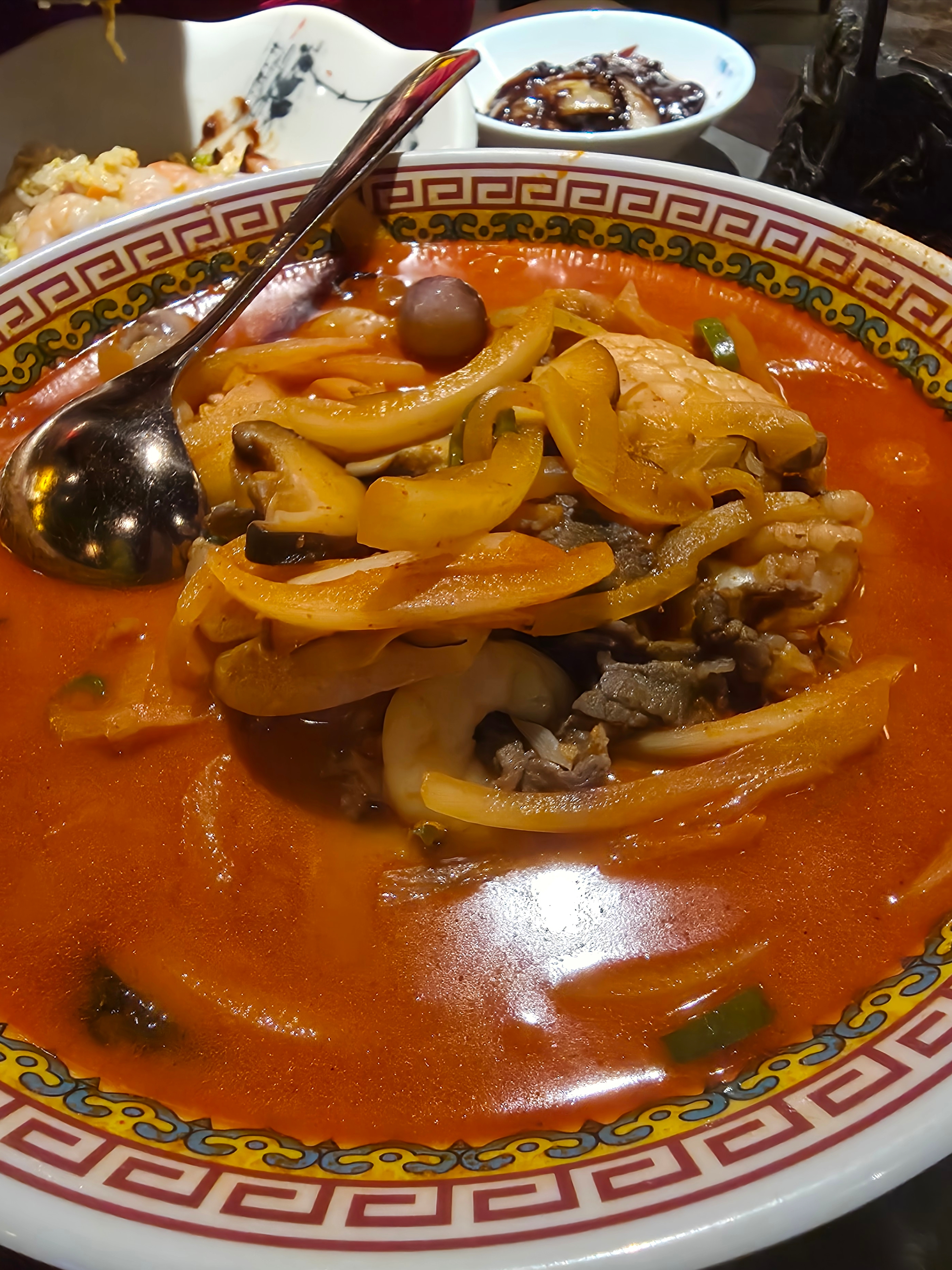 Nike NSW Utility Futura Beanie White, Nike Big Swoosh Full Zip Jacket Gorge Green White 착용 스타일 - 4