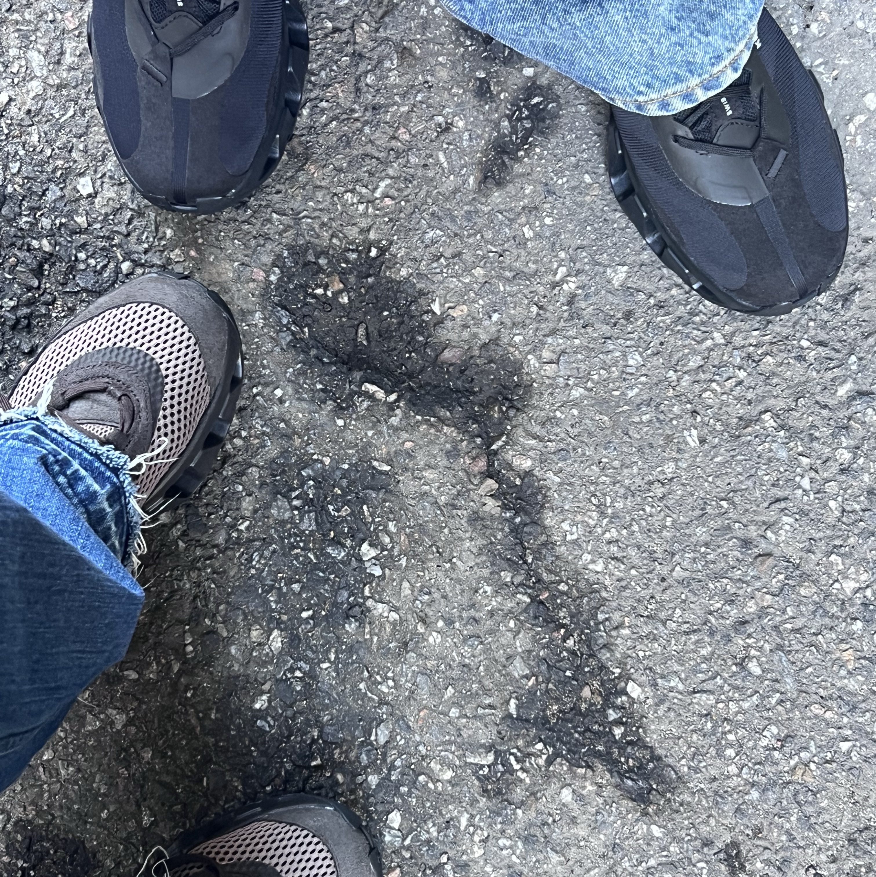On Running x Kith K-Tech 1 Black, On Running x Kith K-Tech 2 Thorn Ganache 착용 스타일