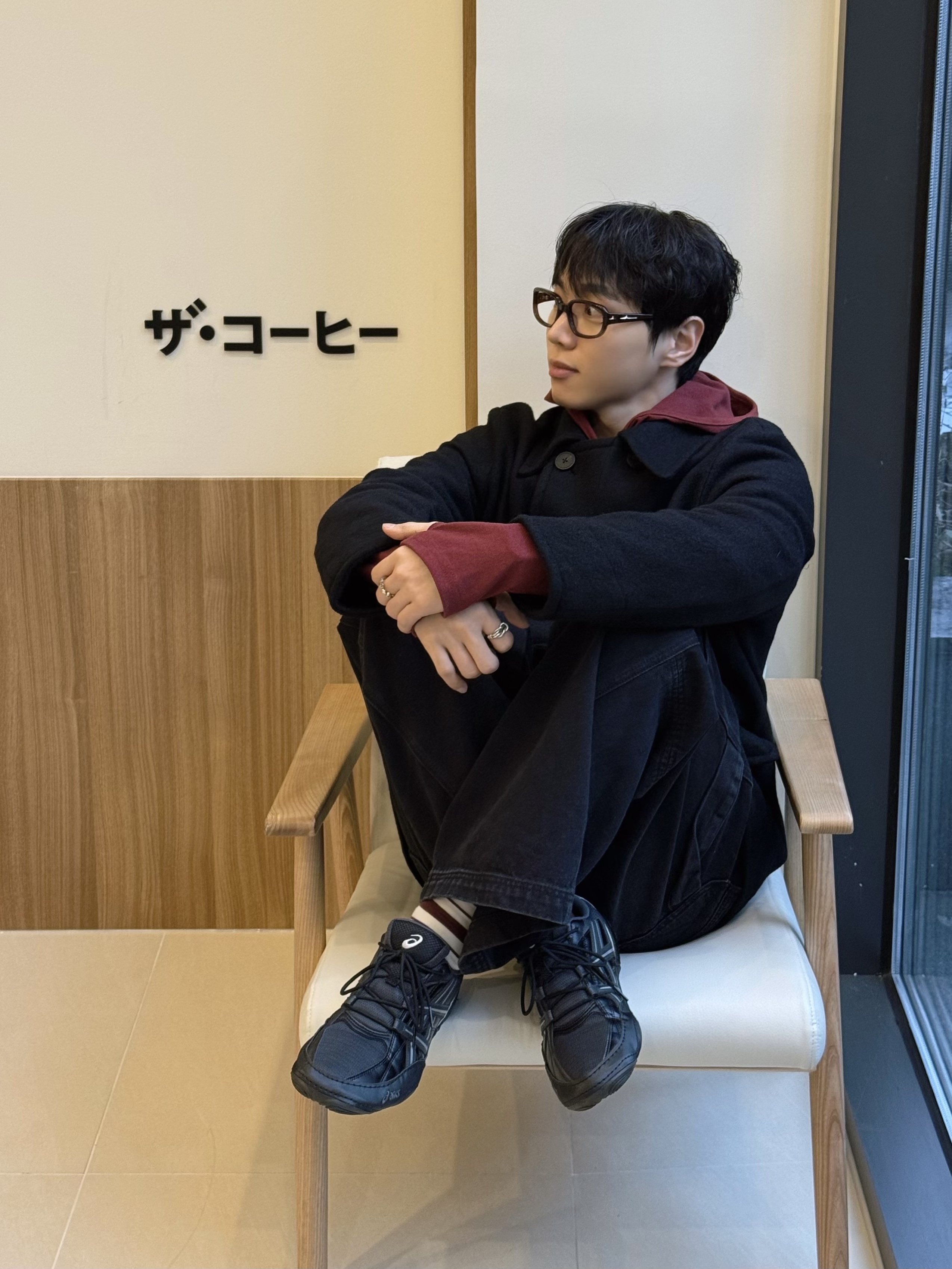 Asics Hypersync Graphite Grey Black 착용 스타일 - 2