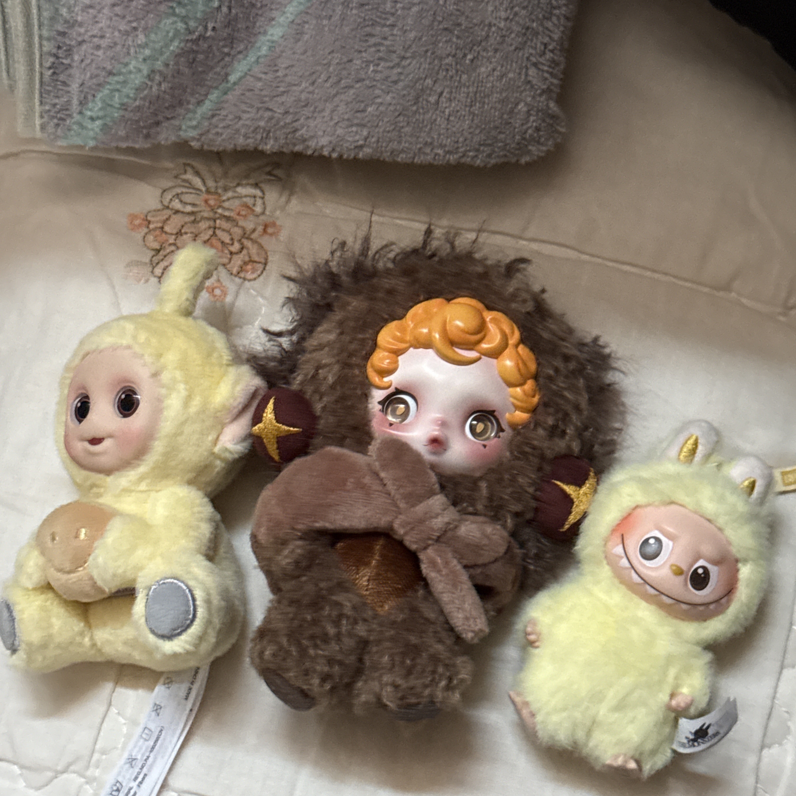 Pop Mart Skullpanda You Found Me ! Series Plush Doll Pendant Sealed Case (1 Blind Box) 착용 스타일