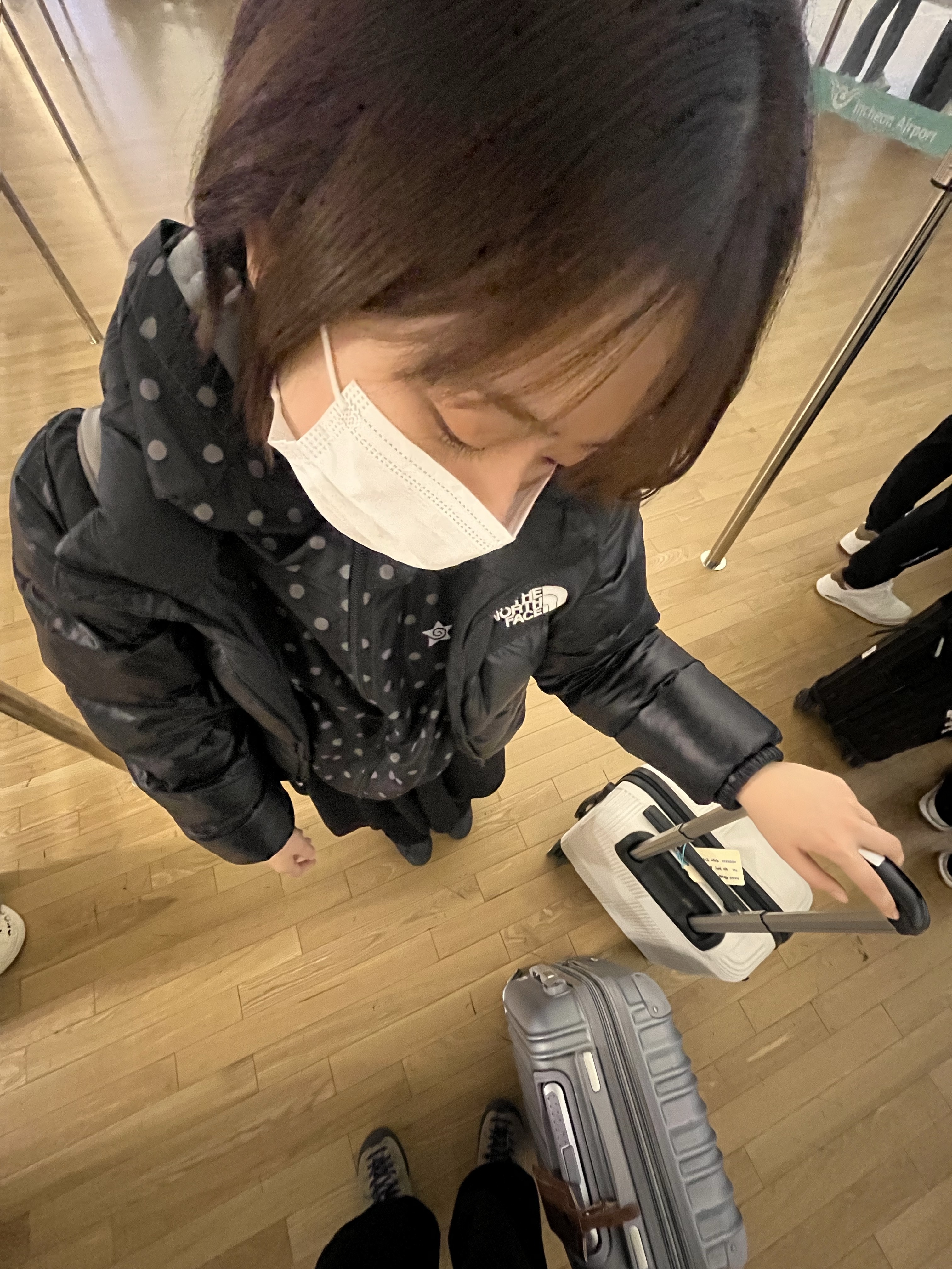 Adidas Superstar II Core Black, The North Face On Ball Jacket Black 착용 스타일 - 3