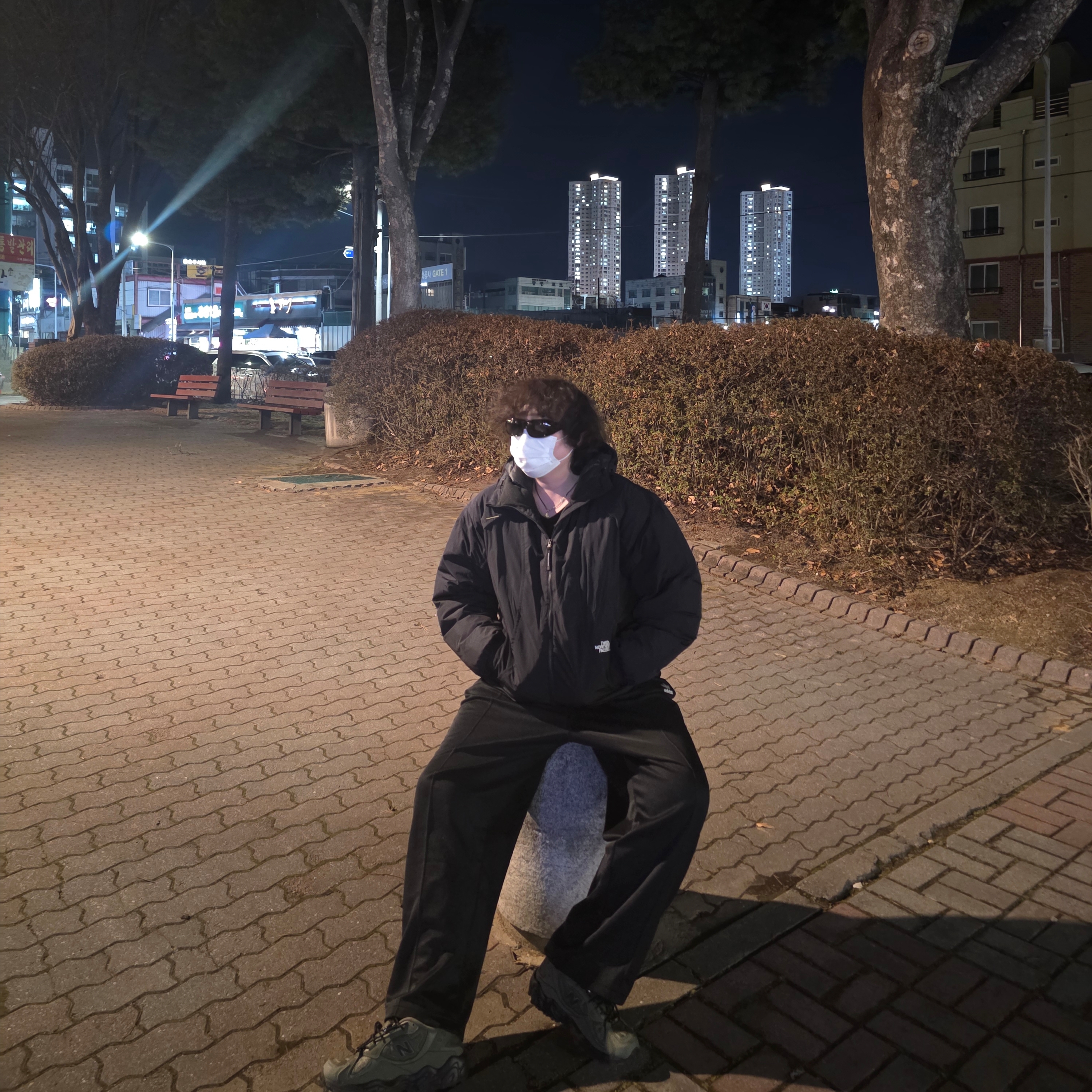 The North Face Caldera Down Jacket RDS Black - 25FW, Adidas Adicolor Baggy Fit Firebird Track Pants Black - KR Sizing 착용 스타일