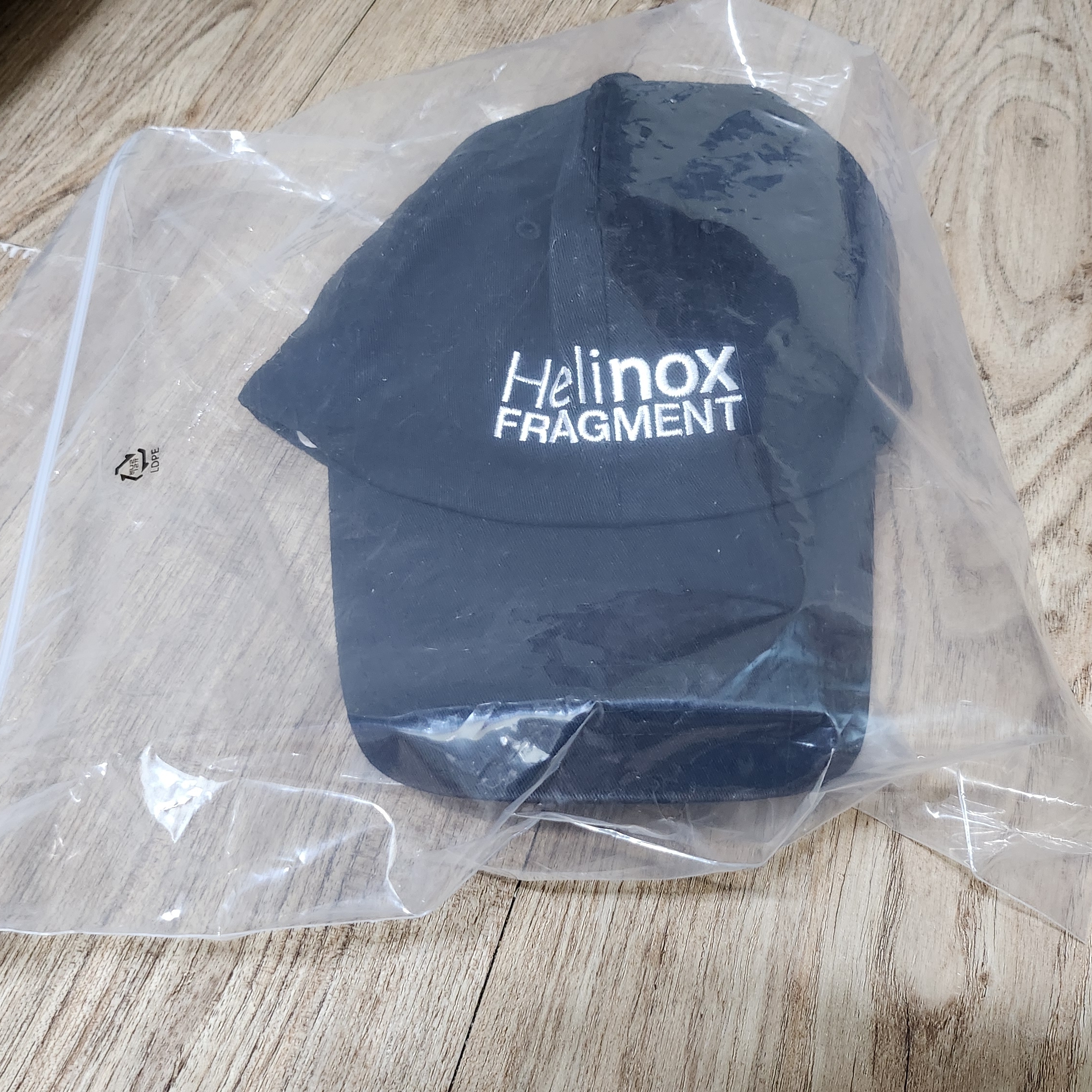 Helinox x Fragment Design Cap Black 착용 스타일 - 4