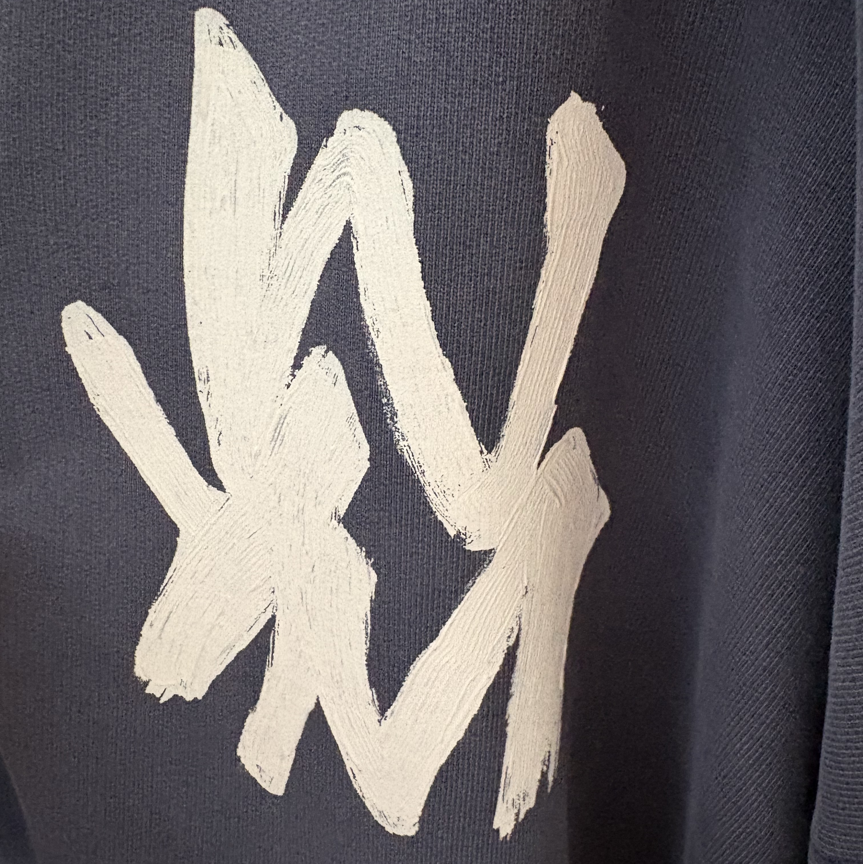 Wooyoungmi Painted Logo Dyeing Hood Zip Up Navy - 25SS 착용 스타일