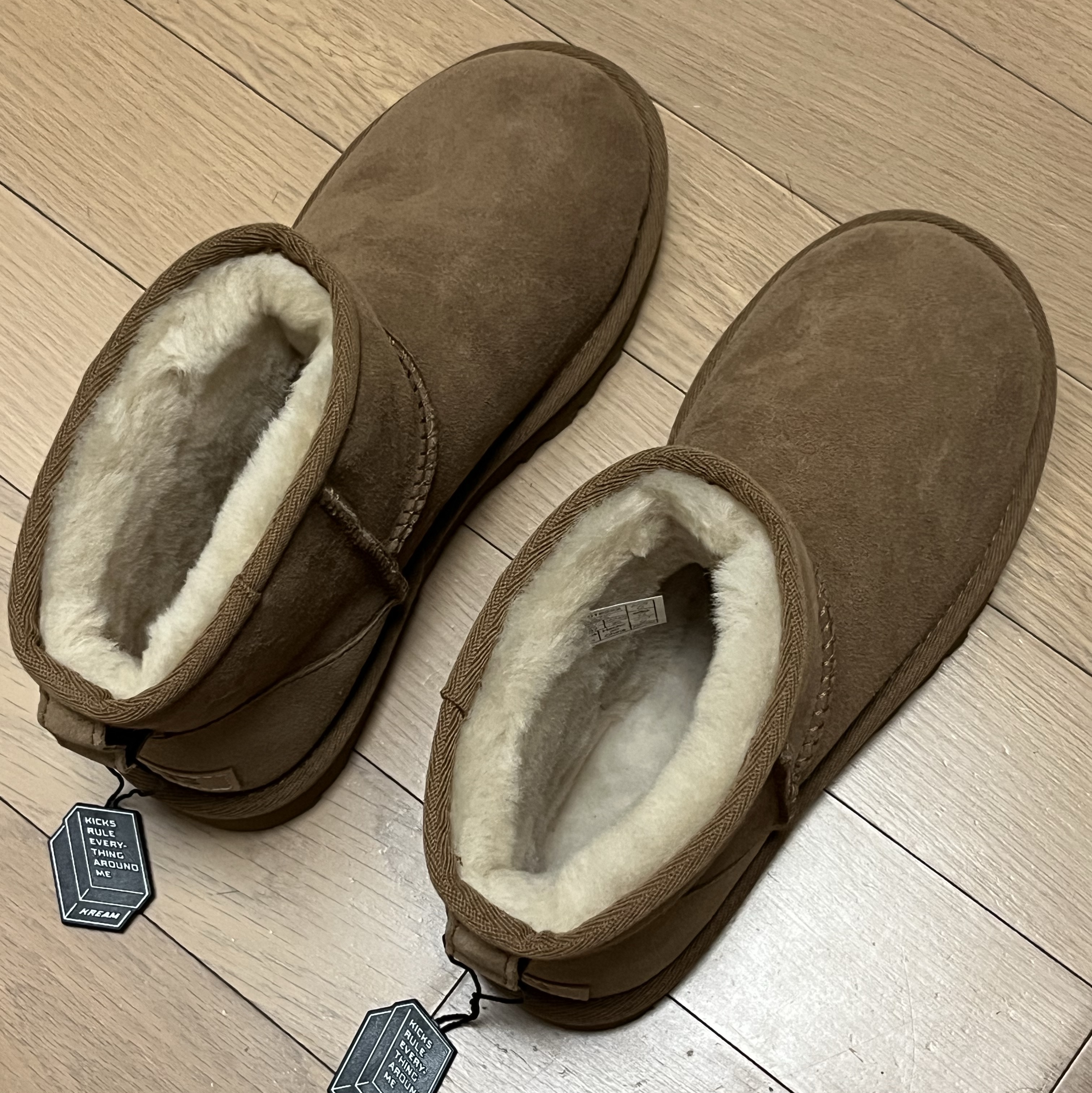 (W) UGG Classic Mini II Boots Chestnut 착용 스타일 - 1