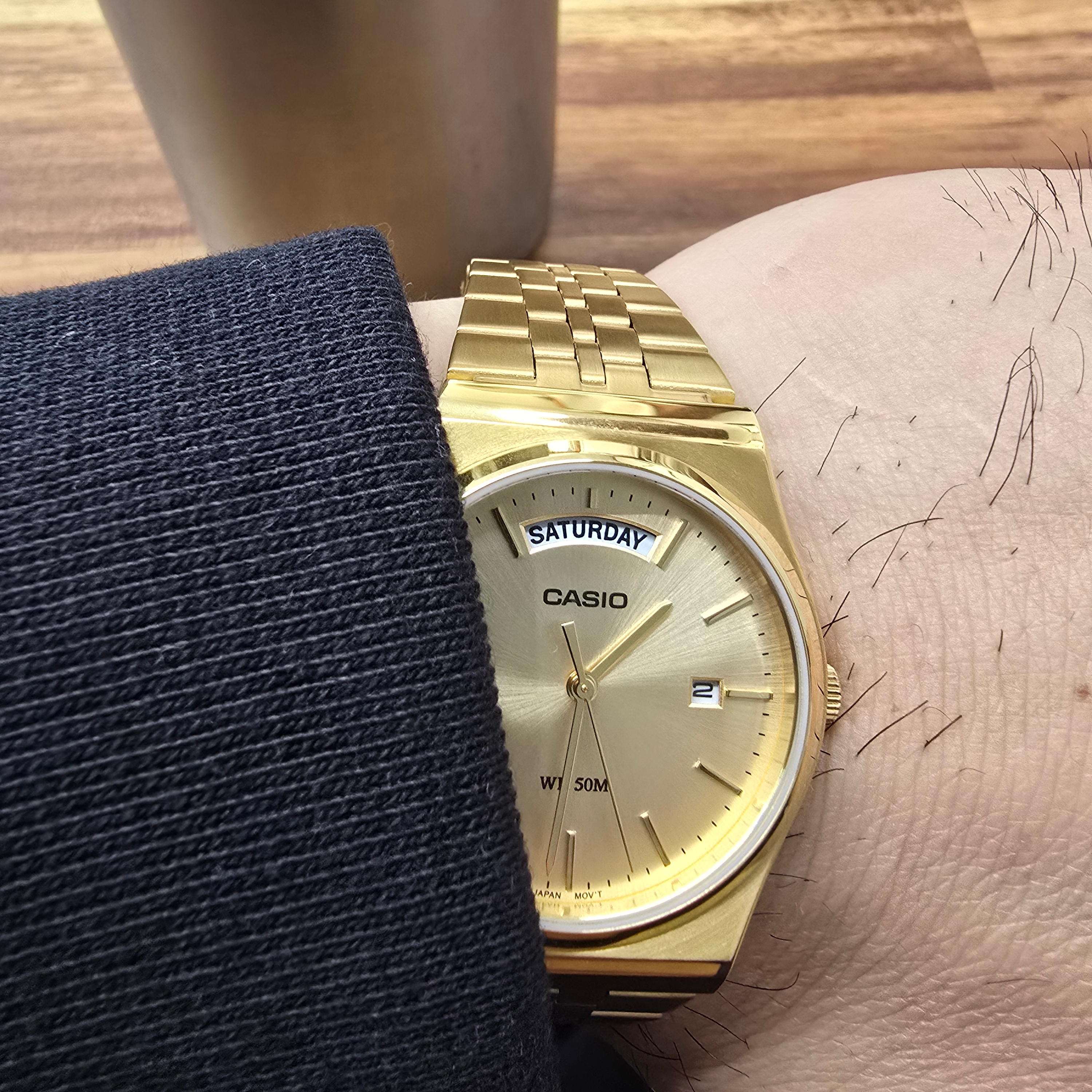 Casio MTP-B146G-9AV 착용 스타일 - 3