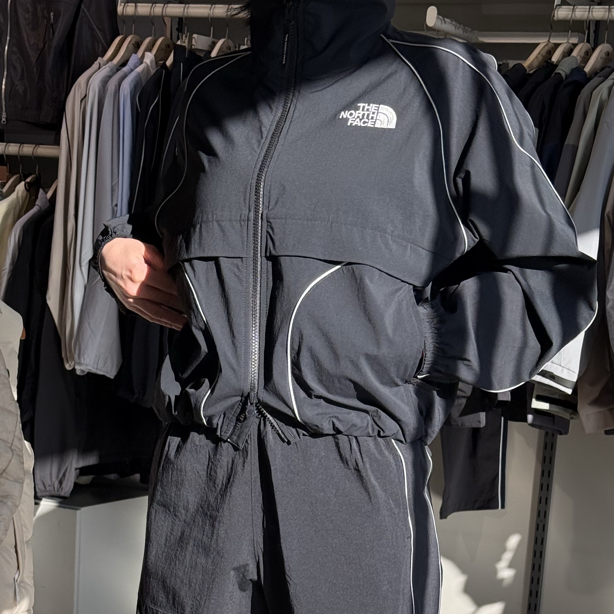 The North Face White Label Brio Jacket Black 착용 스타일 - 1