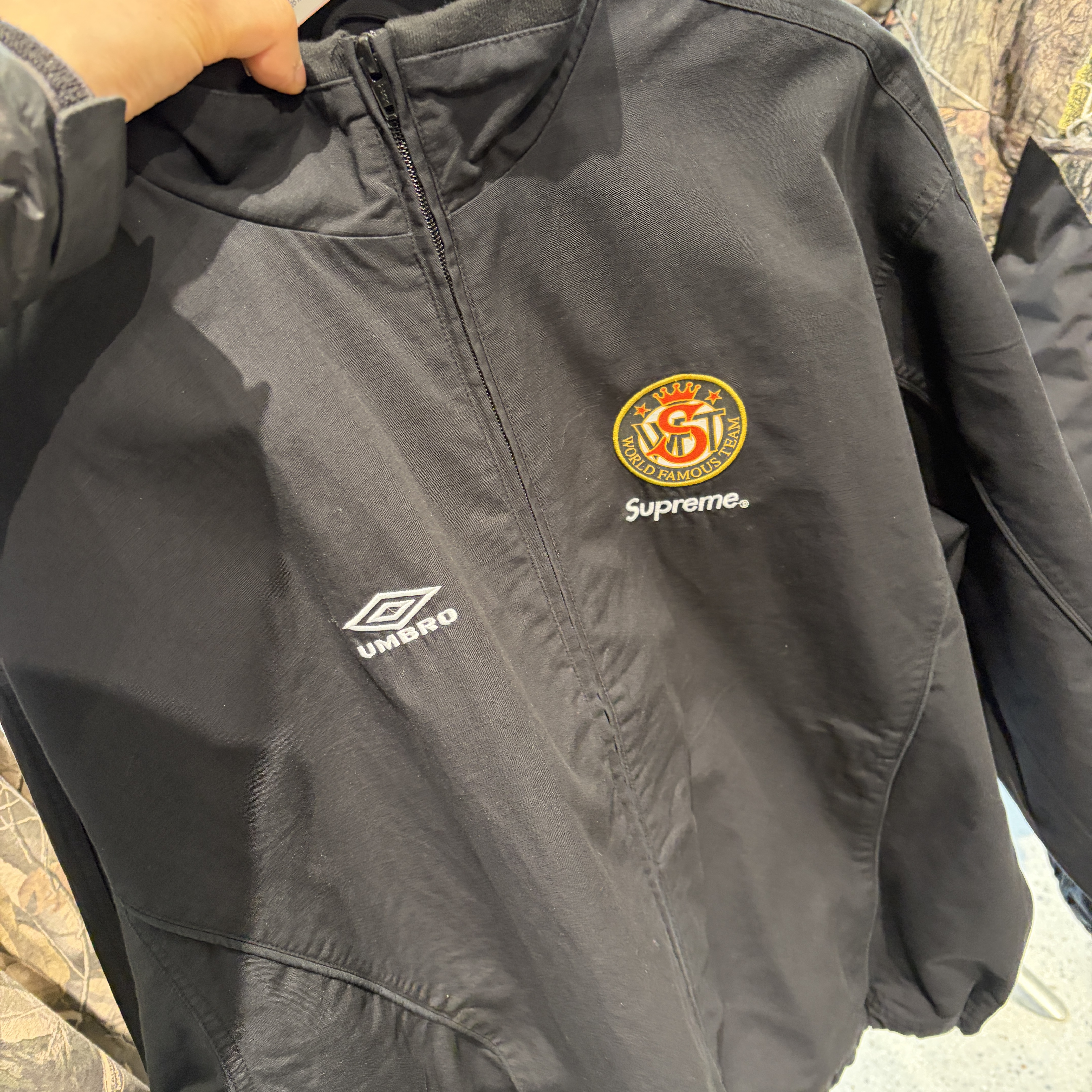 Supreme x Umbro Cotton Ripstop Track Jacket Black - 26SS 착용 스타일