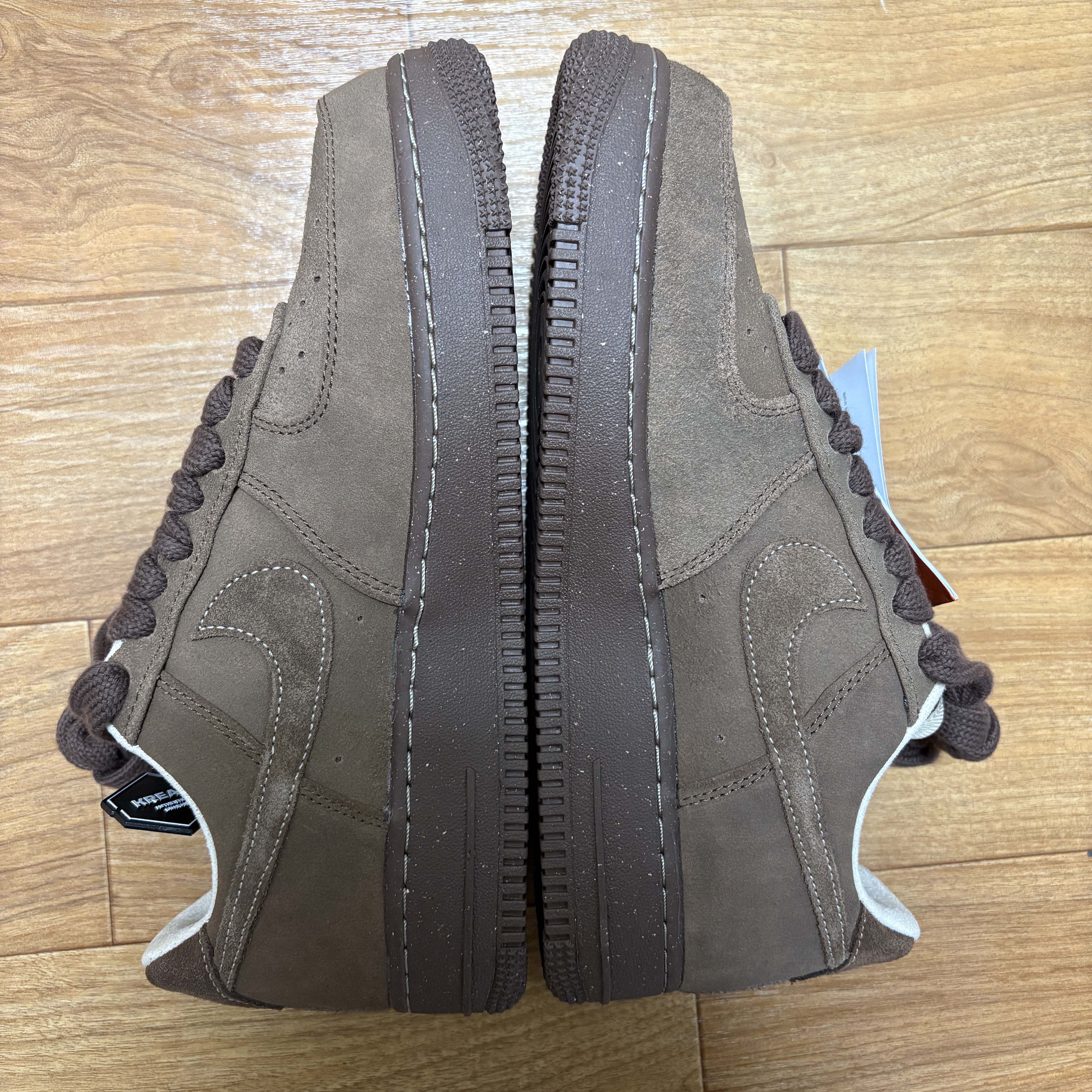 (W) Nike Air Force 1 '07 Cacao Wow 착용 스타일 - 1