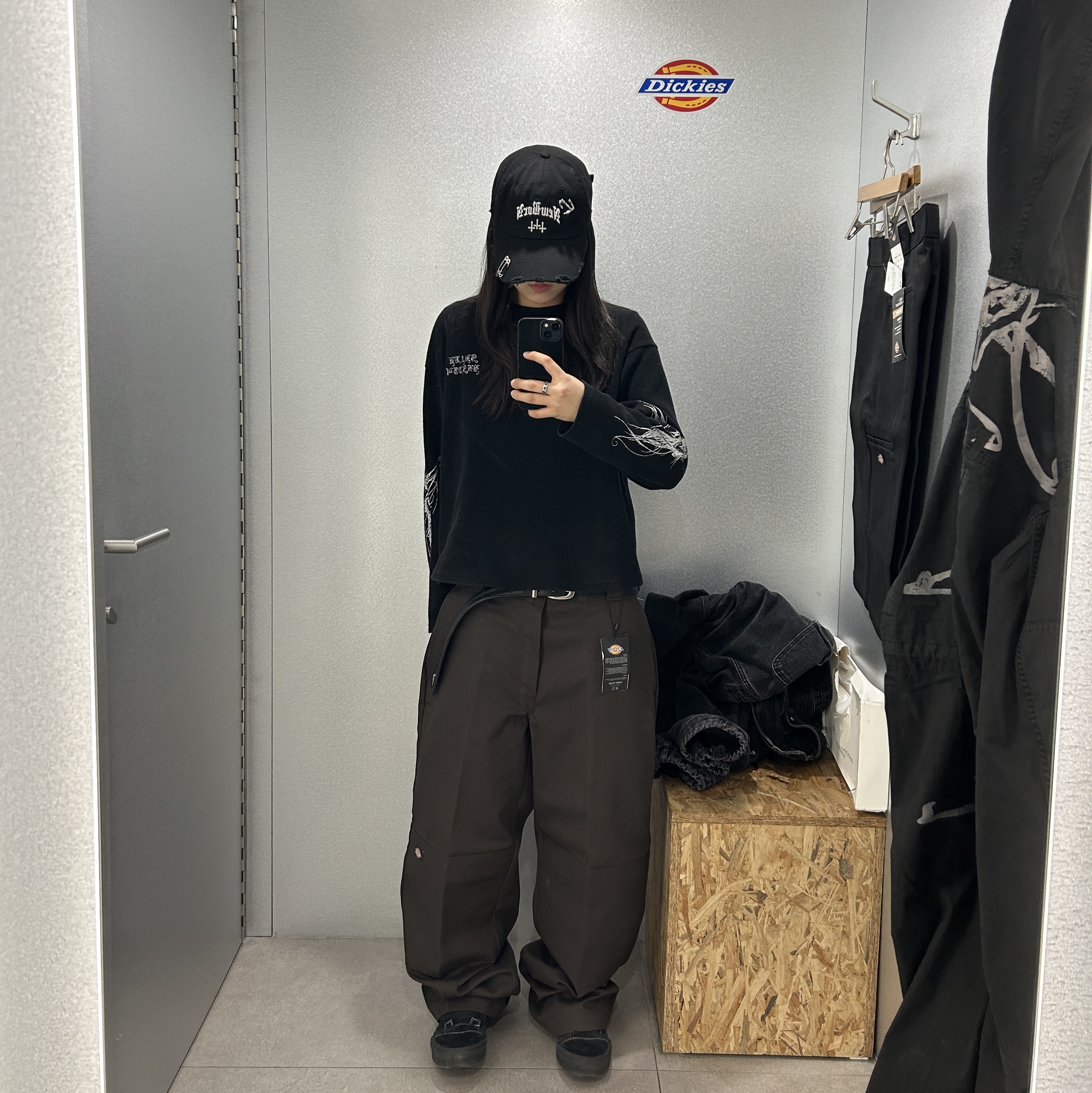 Dickies Original 874 Work Pant Black, Dickies Original 874 Work Pant Dark Brown 착용 스타일 - 1