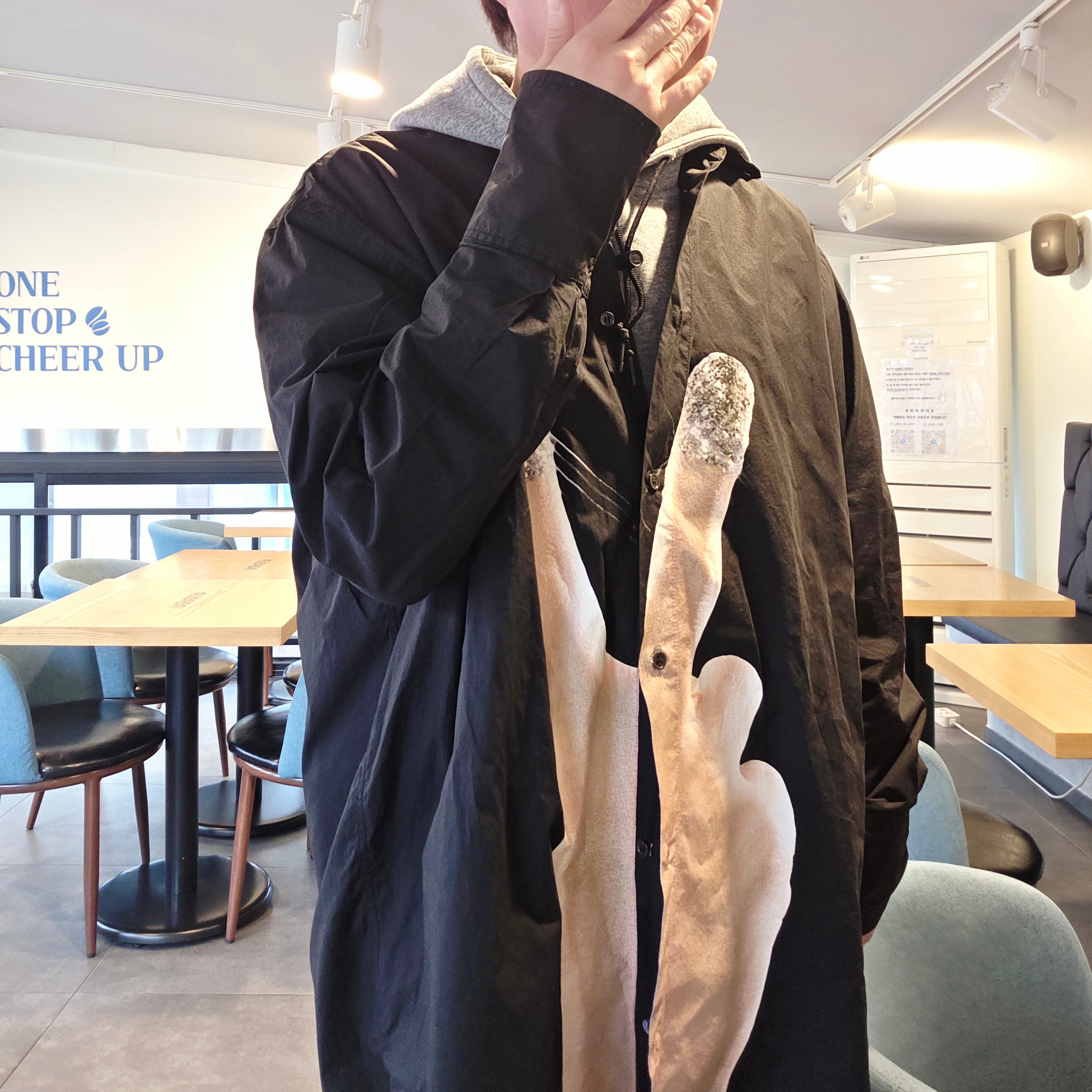 Palace x Gap Hood Grey - 24SS 착용 스타일 - 2